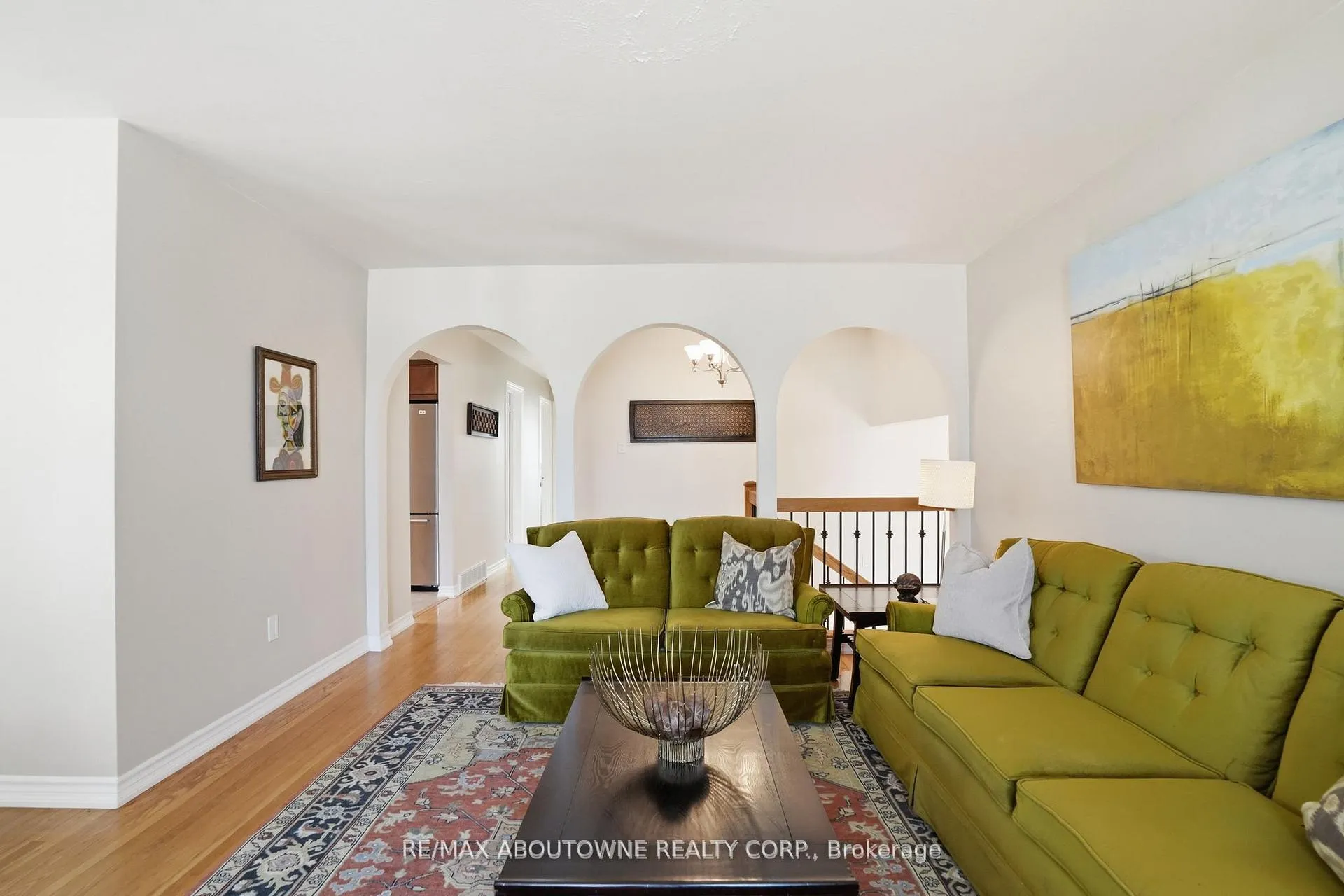 Photo 12 of 264 Celtic Drive, Hamilton, Stoney Creek — HOMEH