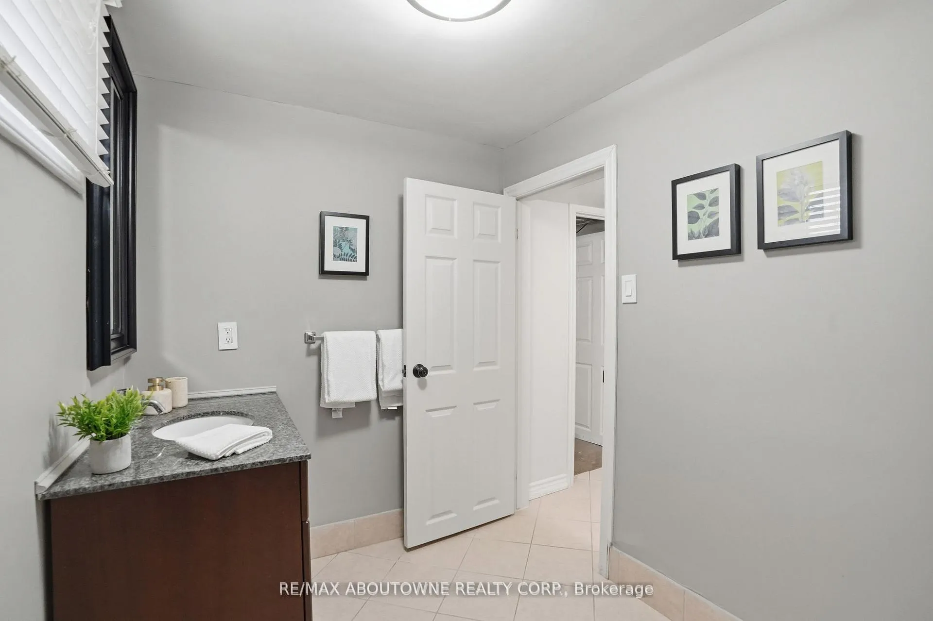Photo 29 of 264 Celtic Drive, Hamilton, Stoney Creek — HOMEH