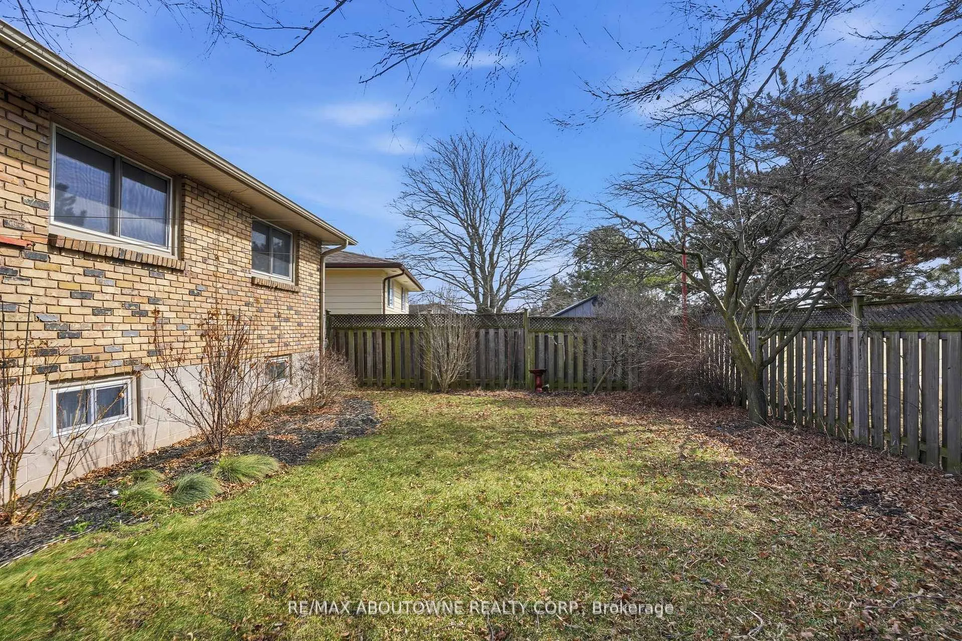 Photo 37 of 264 Celtic Drive, Hamilton, Stoney Creek — HOMEH