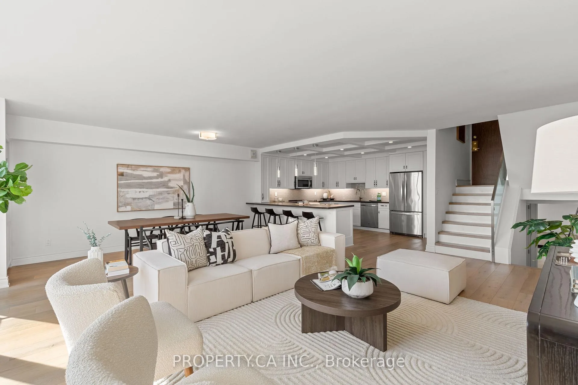 Photo 1 of Unit 2804, 33 Harbour Square, Toronto, Waterfront Communities — HOMEH