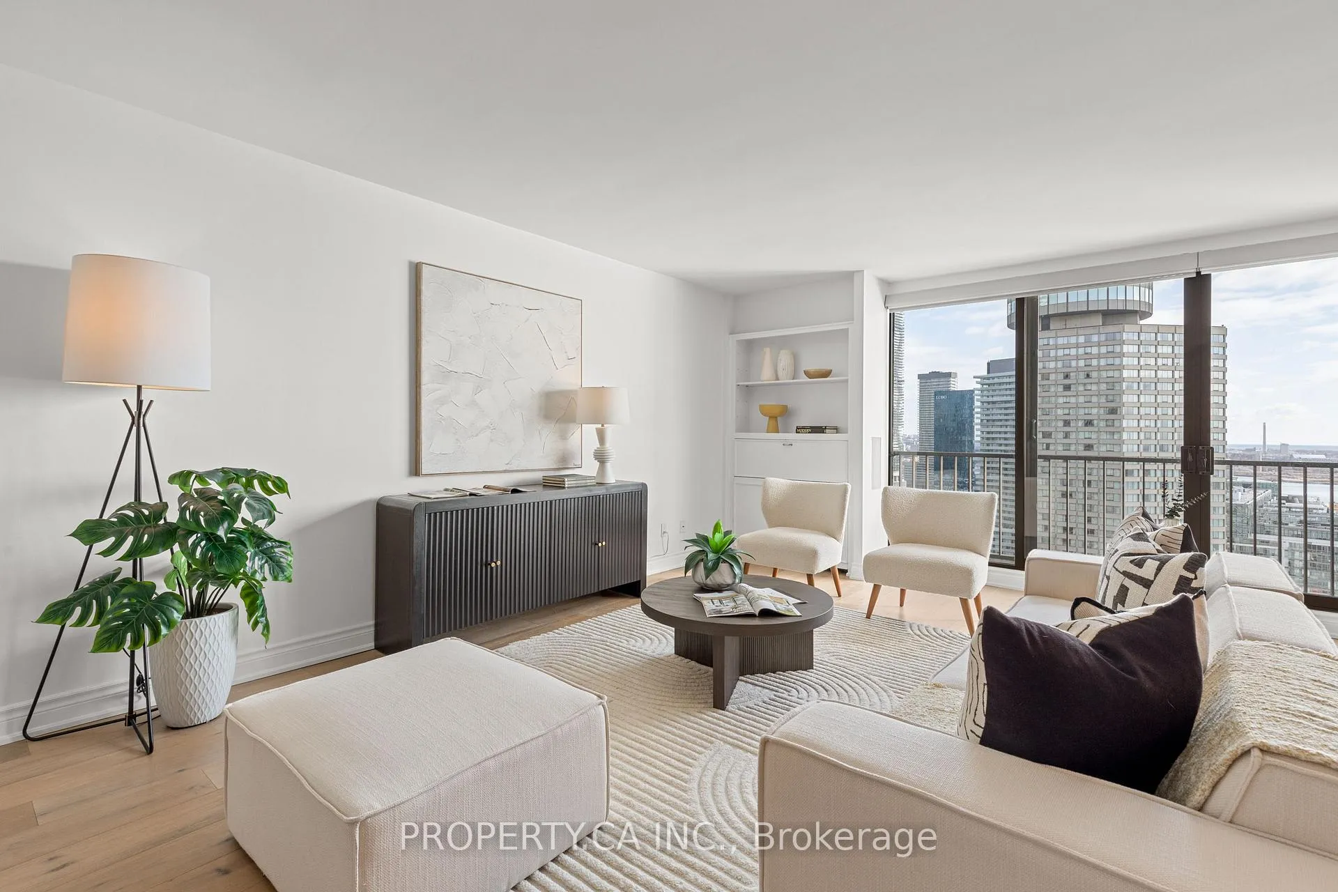 Photo 3 of Unit 2804, 33 Harbour Square, Toronto, Waterfront Communities — HOMEH