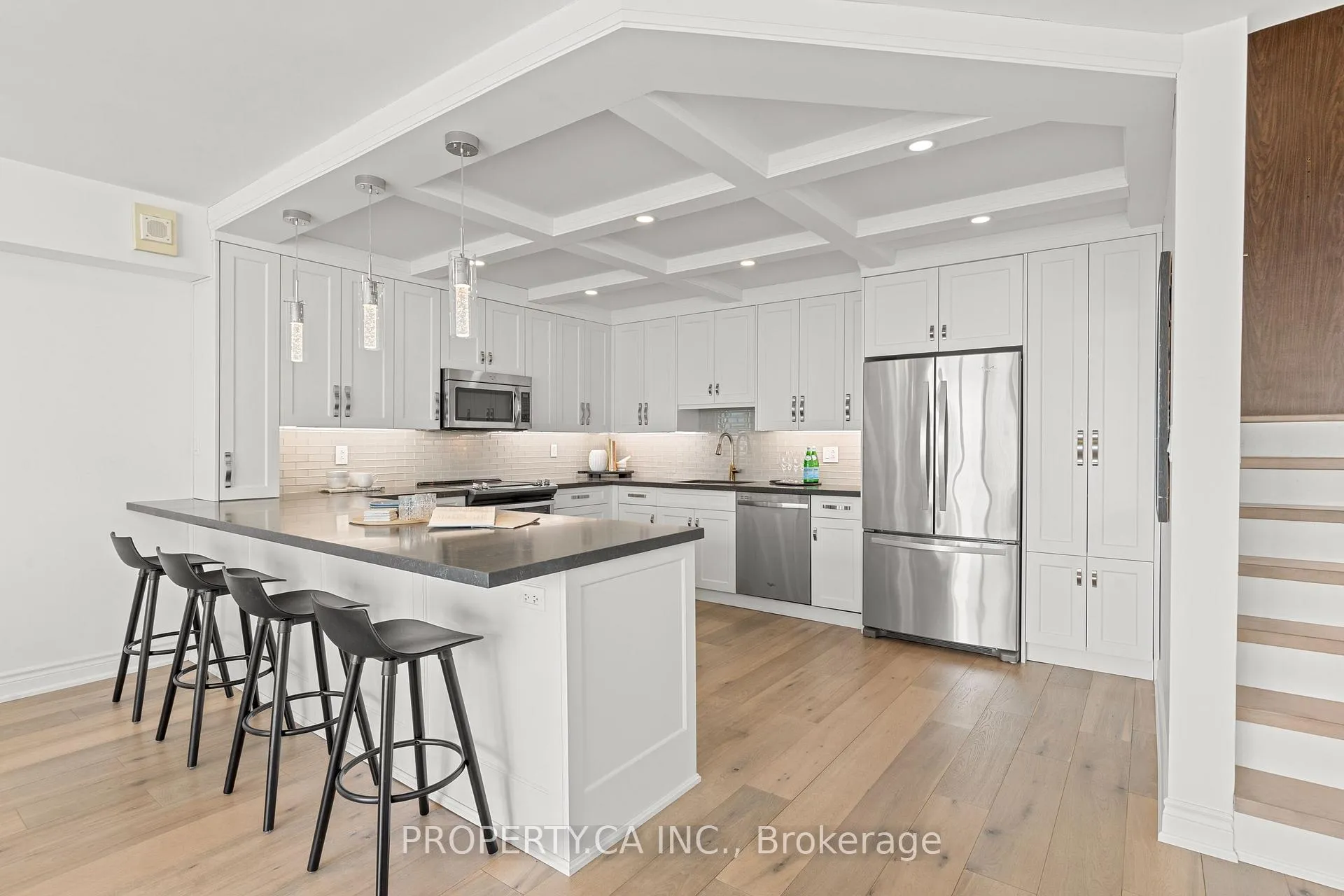 Photo 6 of Unit 2804, 33 Harbour Square, Toronto, Waterfront Communities — HOMEH