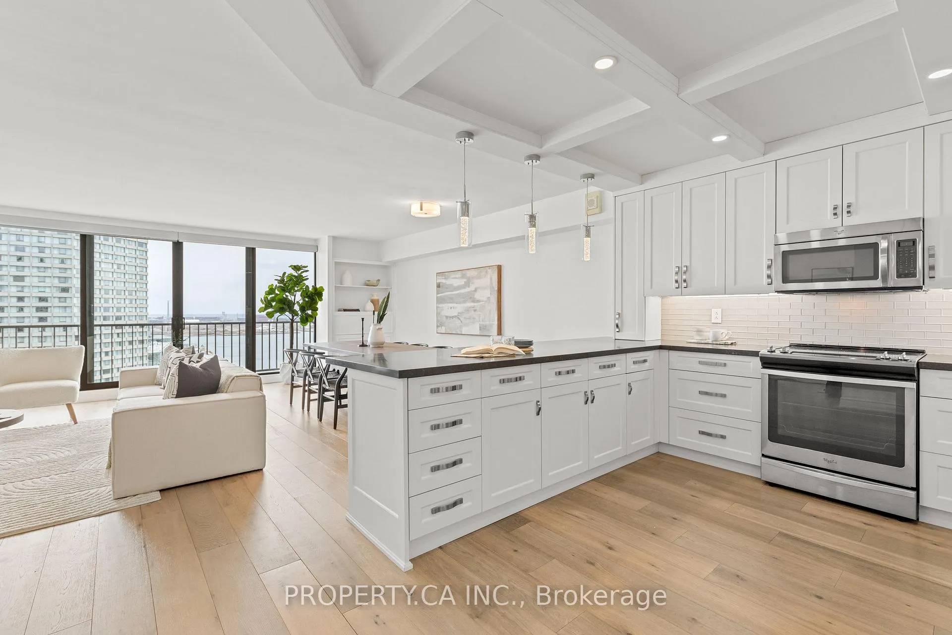 Photo 9 of Unit 2804, 33 Harbour Square, Toronto, Waterfront Communities — HOMEH
