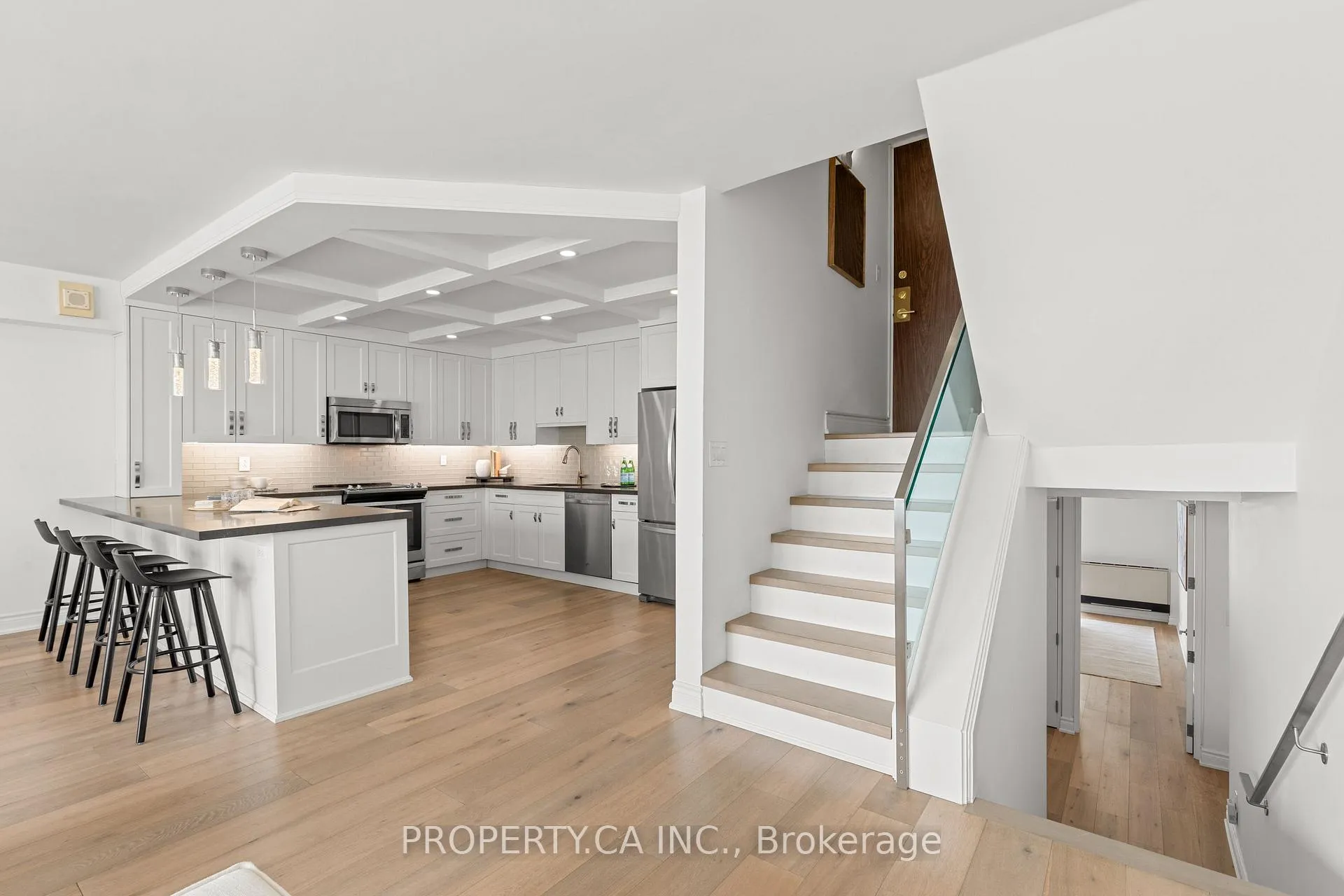Photo 11 of Unit 2804, 33 Harbour Square, Toronto, Waterfront Communities — HOMEH
