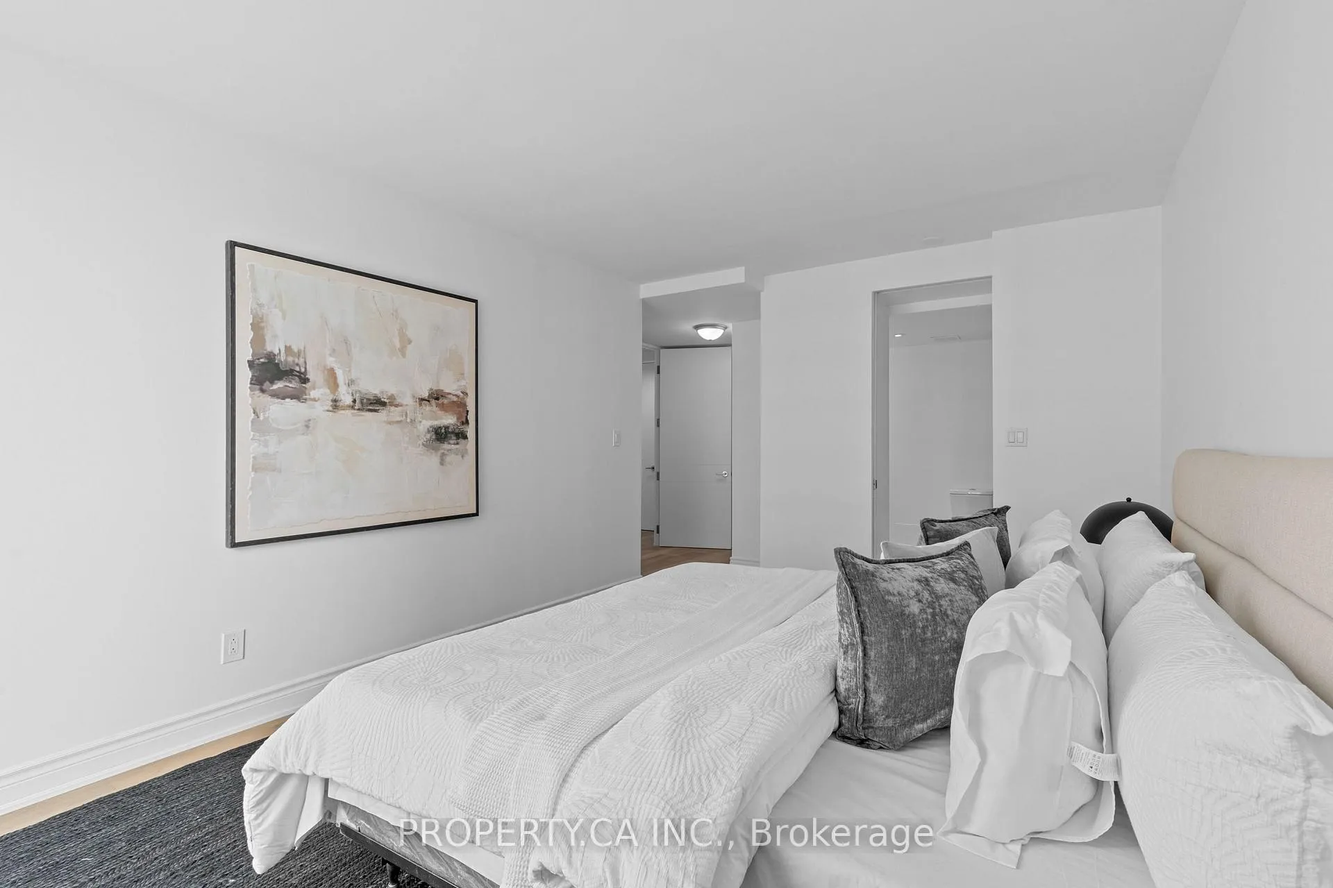 Photo 22 of Unit 2804, 33 Harbour Square, Toronto, Waterfront Communities — HOMEH