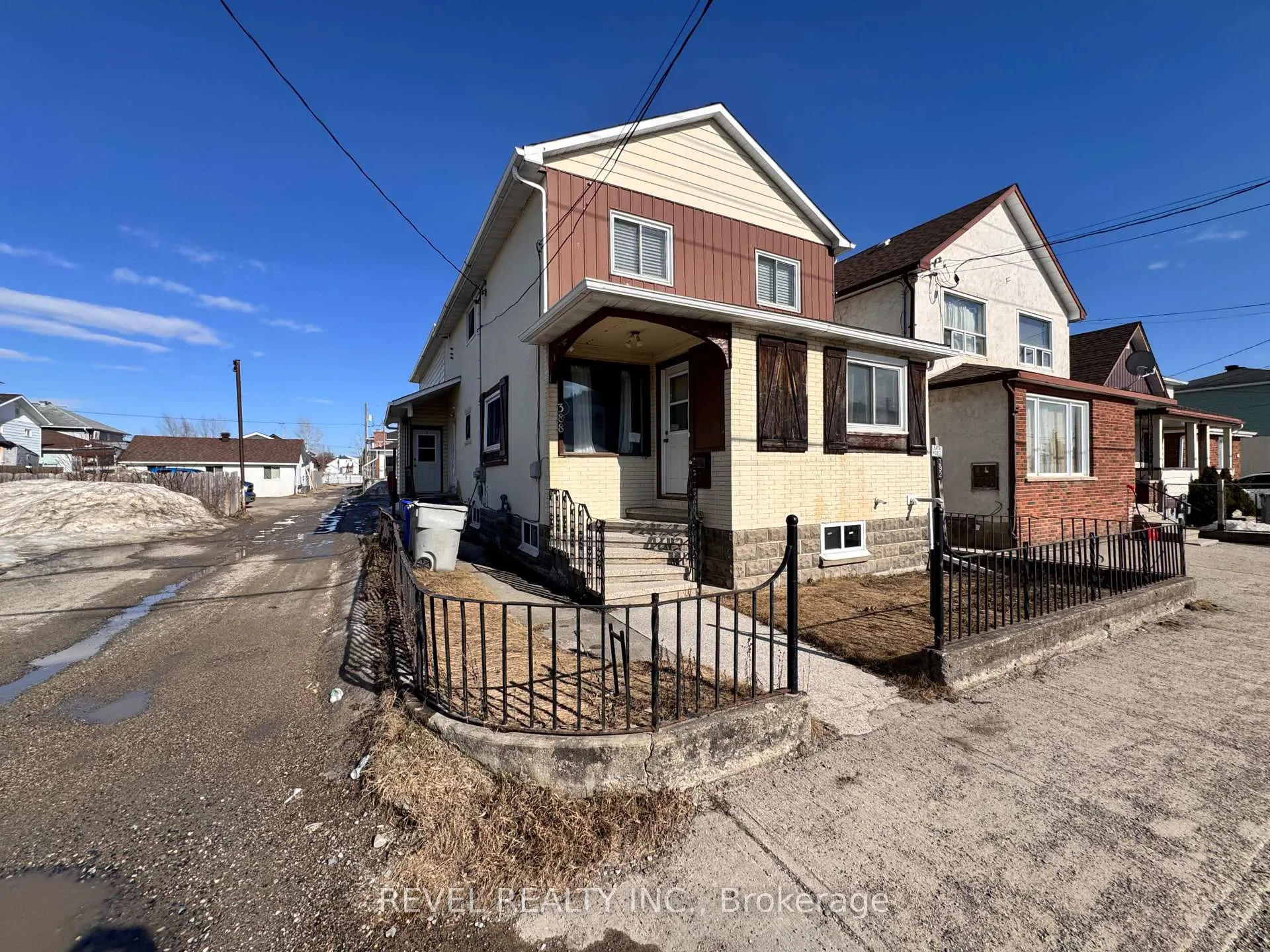 Photo 3 of 388 Pine Street S, Timmins, TS - SE — HOMEH