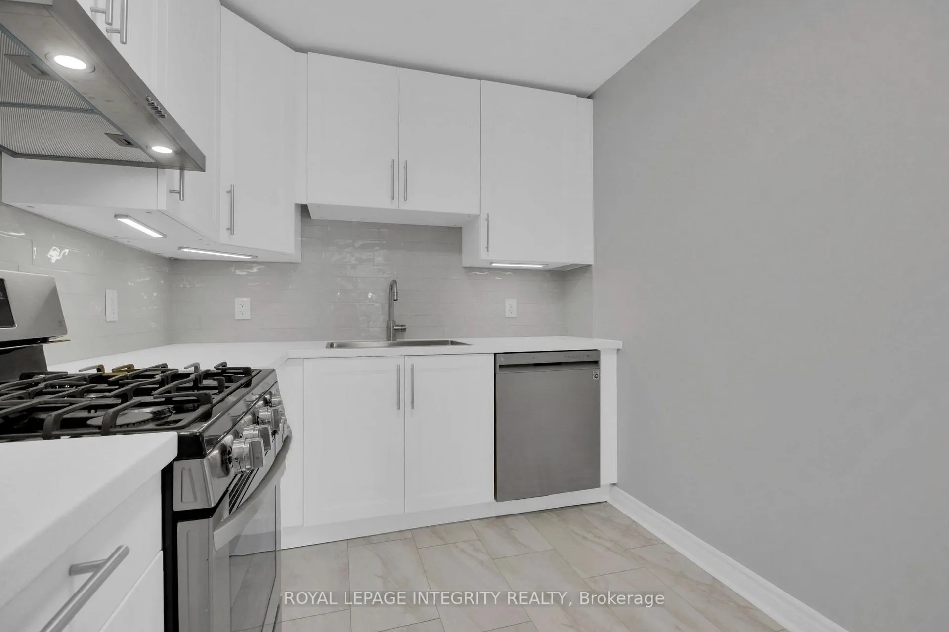 Photo 13 of Unit 22, 135 Castlefrank Road, Ottawa, Kanata - Glencairn/Hazeldean — HOMEH