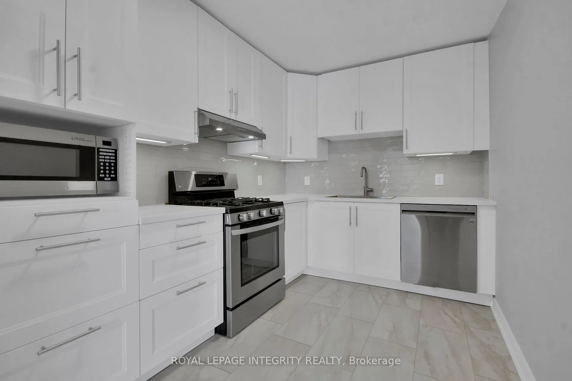 Photo 16 of Unit 22, 135 Castlefrank Road, Ottawa, Kanata - Glencairn/Hazeldean — HOMEH