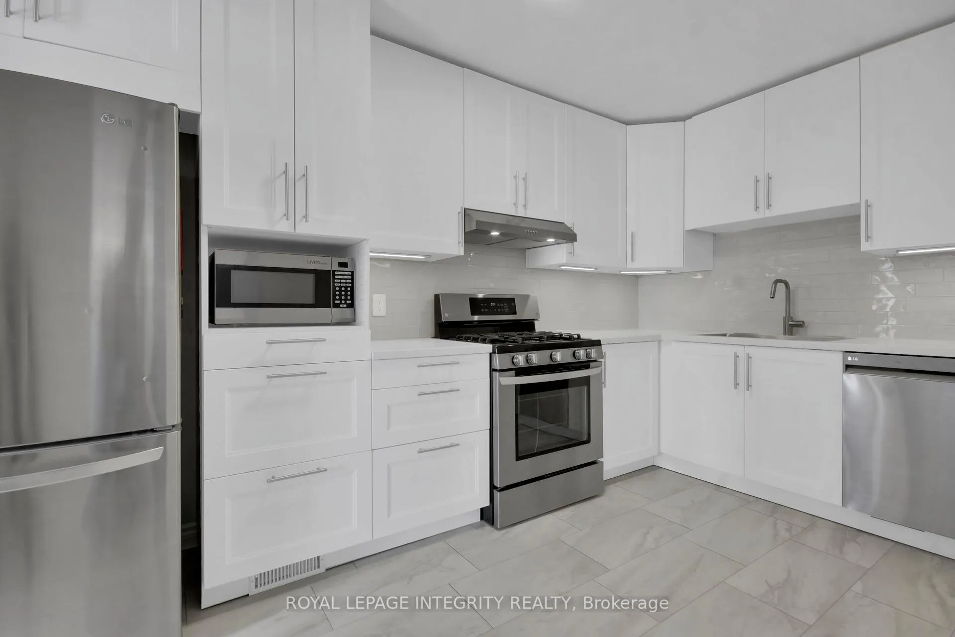 Photo 17 of Unit 22, 135 Castlefrank Road, Ottawa, Kanata - Glencairn/Hazeldean — HOMEH