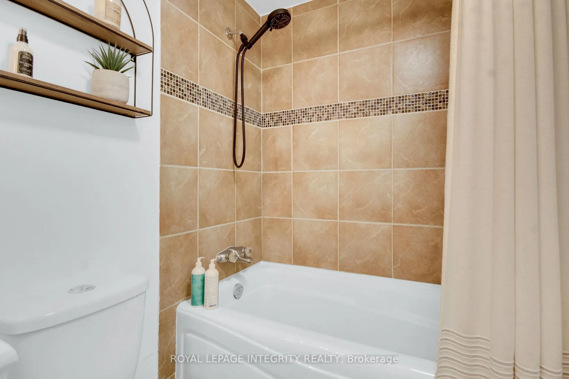 Photo 29 of Unit 22, 135 Castlefrank Road, Ottawa, Kanata - Glencairn/Hazeldean — HOMEH