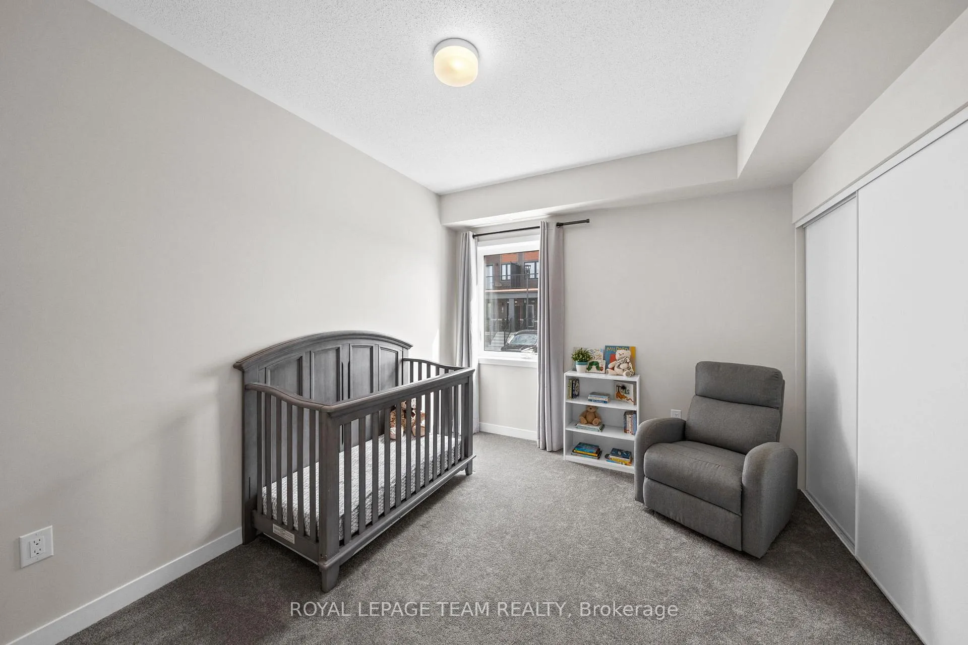 Photo 18 of 722 Parnian Private, Ottawa, Barrhaven - Half Moon Bay — HOMEH