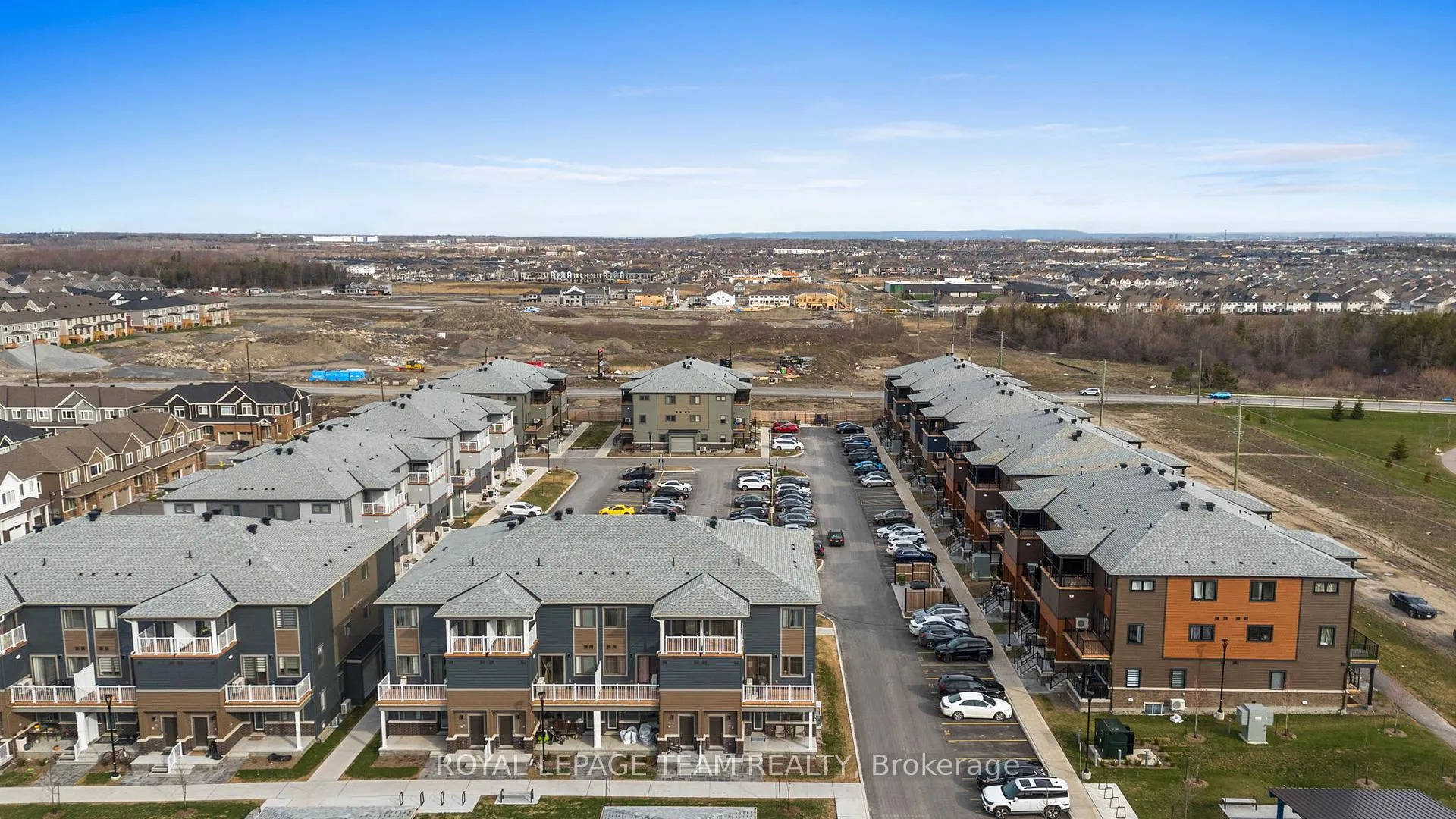 Photo 36 of 722 Parnian Private, Ottawa, Barrhaven - Half Moon Bay — HOMEH
