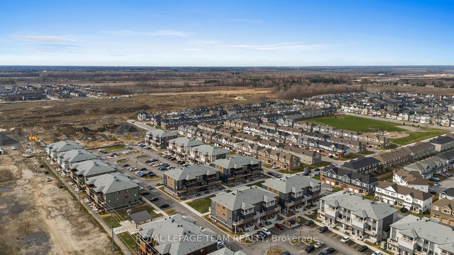 Photo 42 of 722 Parnian Private, Ottawa, Barrhaven - Half Moon Bay — HOMEH