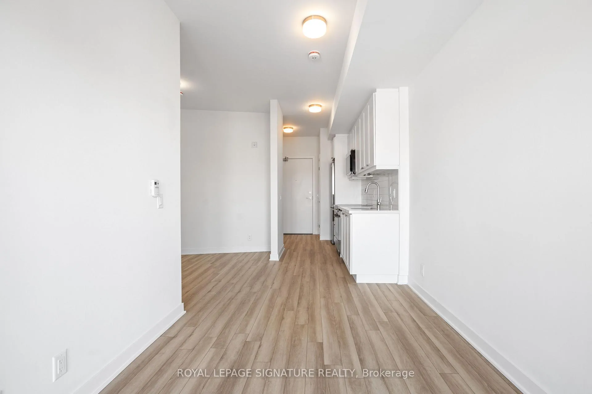 Photo 12 of Unit 514, 51 Clarington Boulevard, Clarington, Bowmanville — HOMEH
