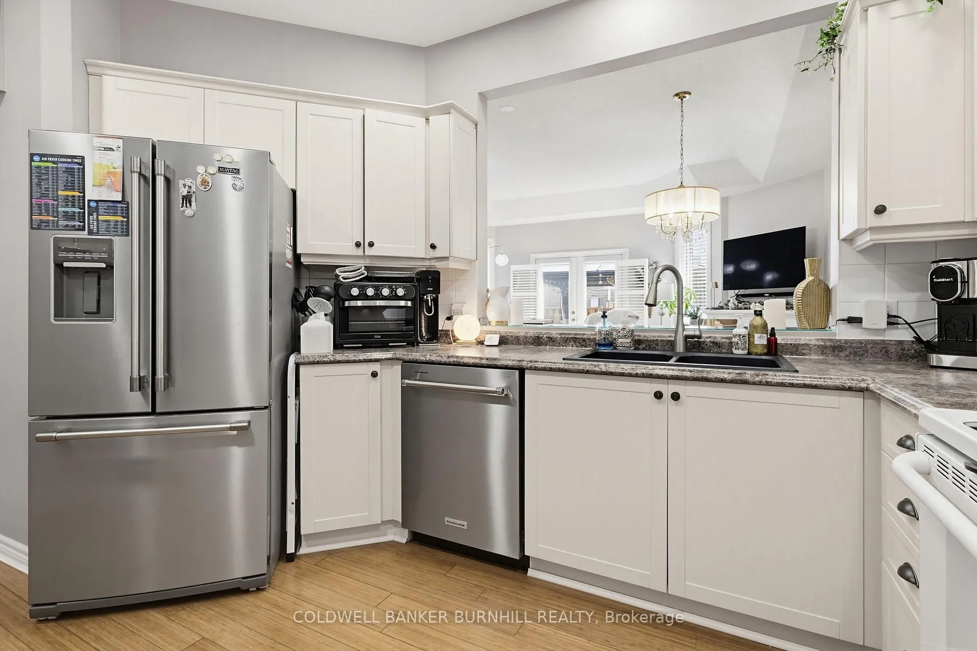 Photo 6 of 87 Twentyplace Boulevard, Hamilton, Twenty Place — HOMEH