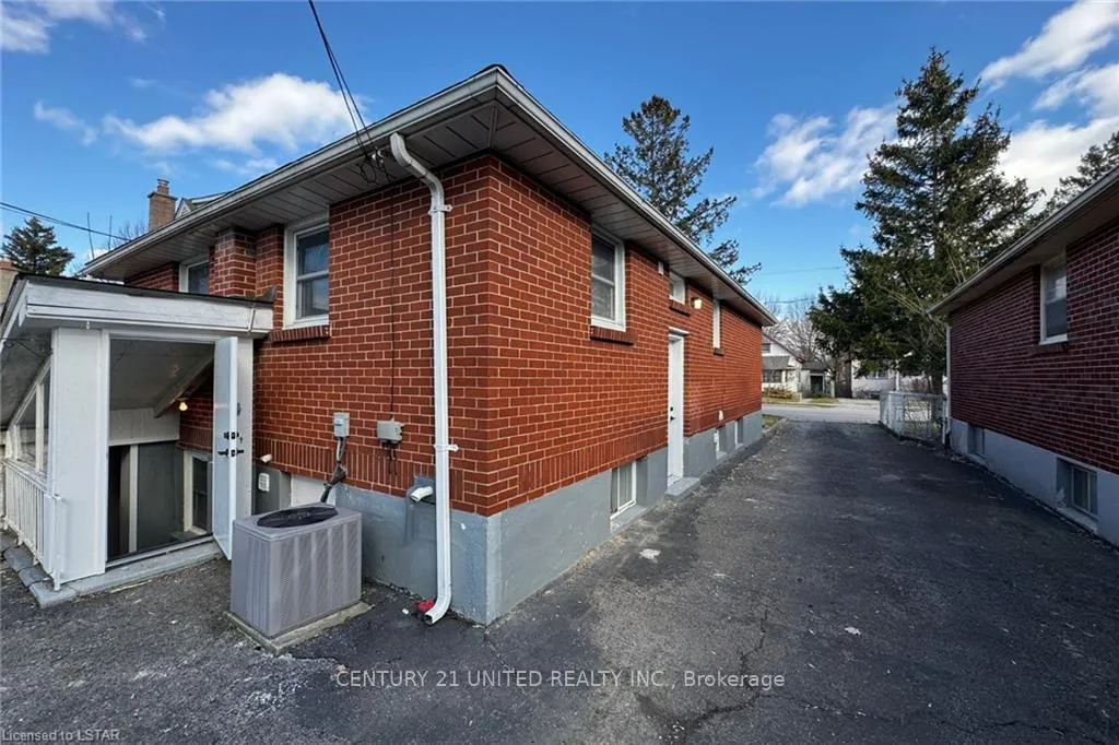 Photo 2 of Unit 2, 61 Mackay Avenue, London, South E — HOMEH