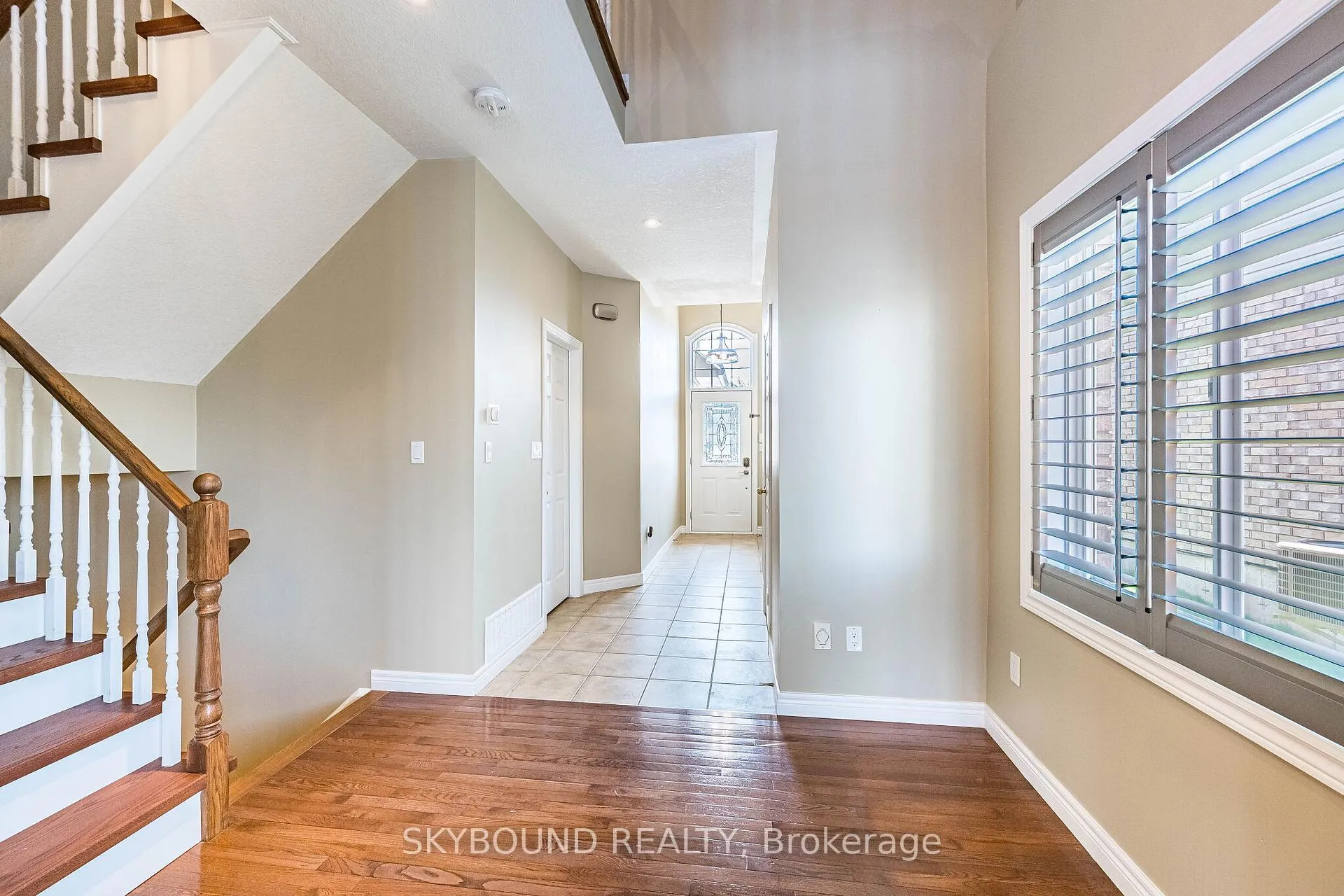 Photo 10 of 4073 Medland Drive, Burlington, Rose — HOMEH