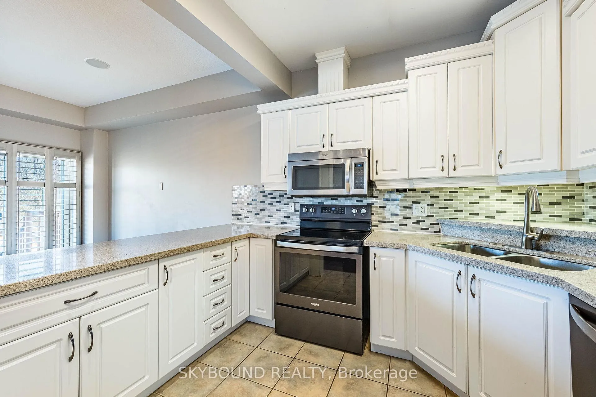 Photo 18 of 4073 Medland Drive, Burlington, Rose — HOMEH