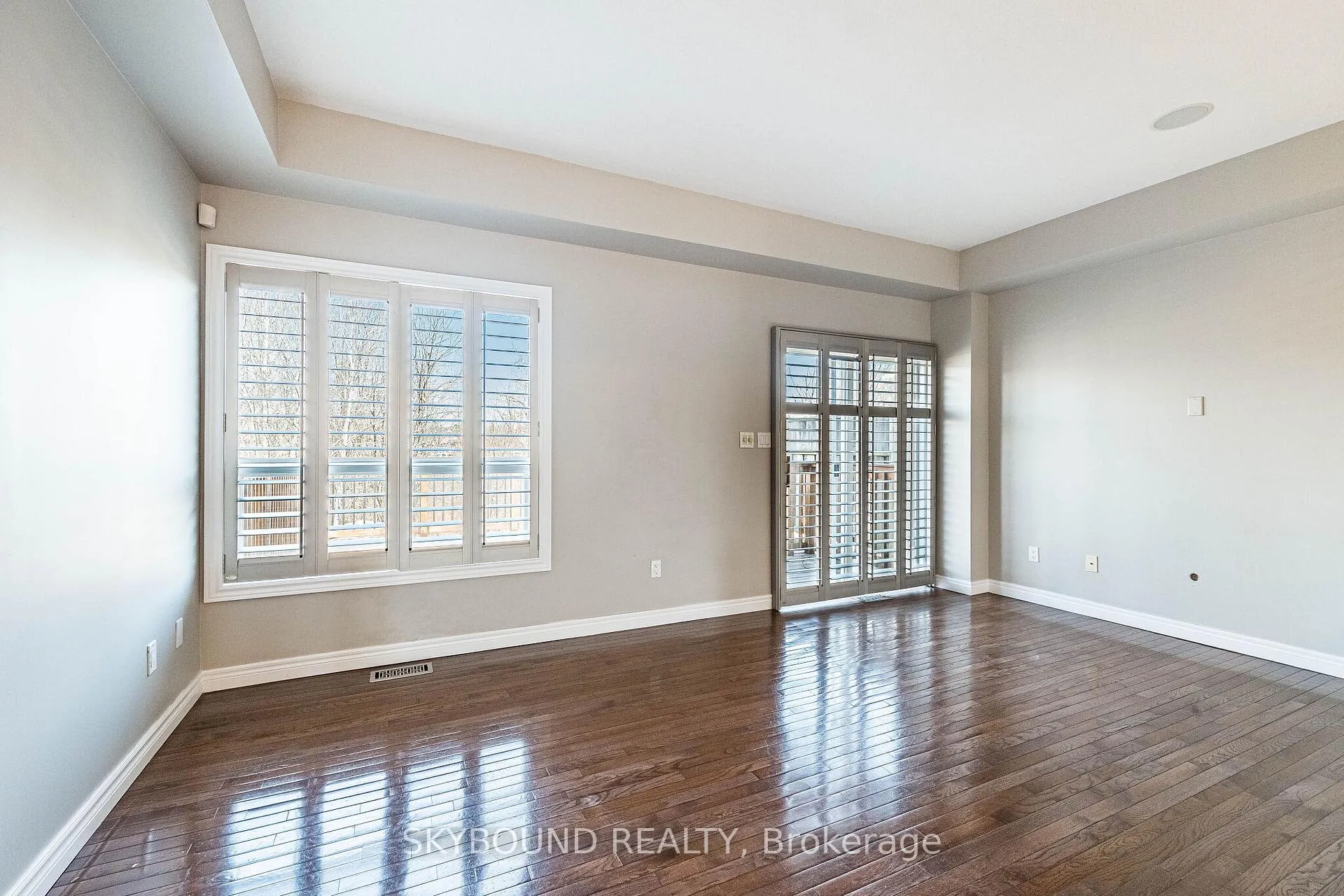 Photo 20 of 4073 Medland Drive, Burlington, Rose — HOMEH