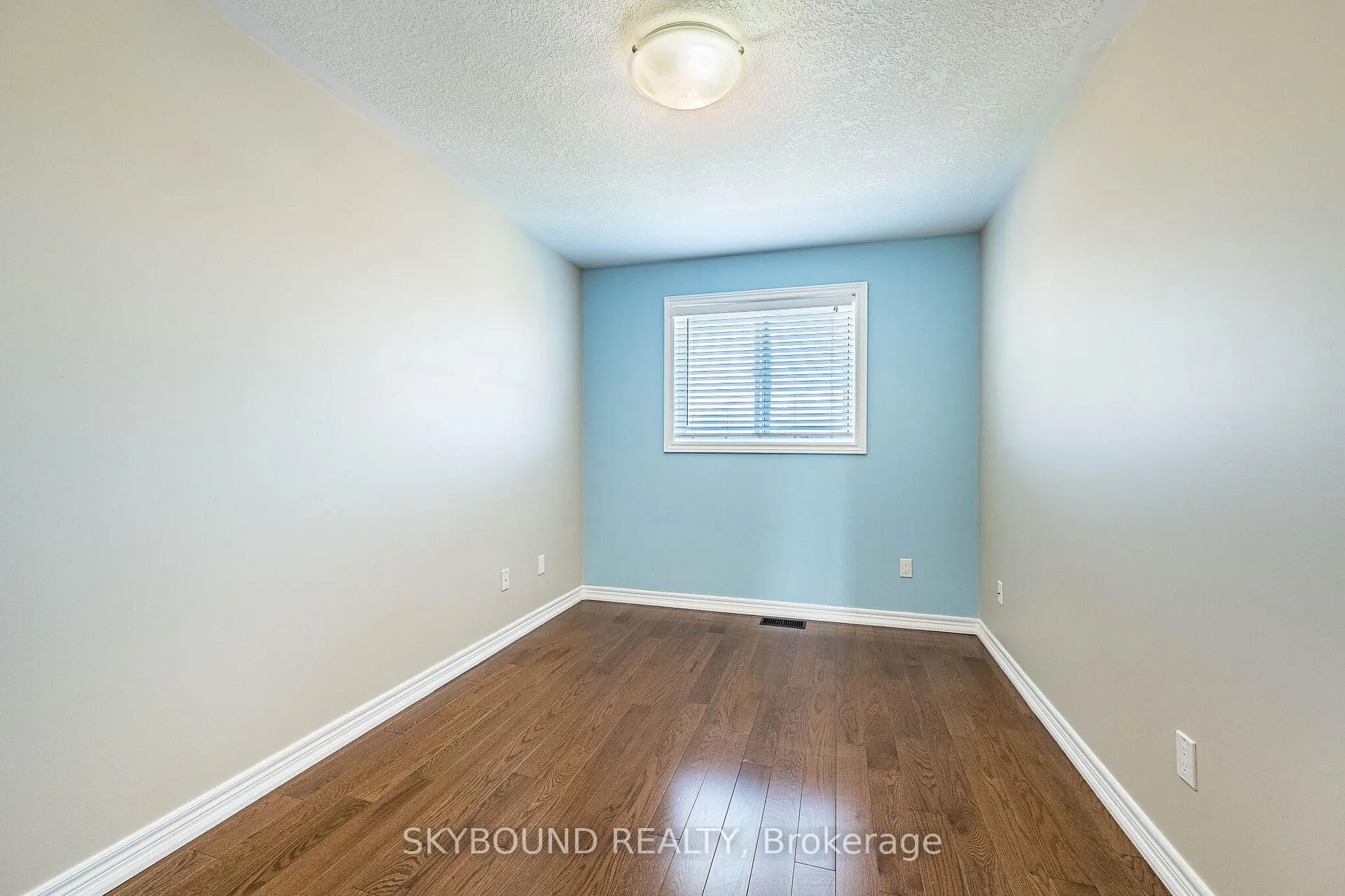 Photo 35 of 4073 Medland Drive, Burlington, Rose — HOMEH