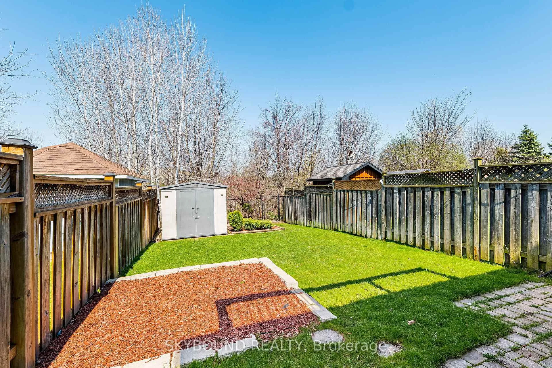 Photo 46 of 4073 Medland Drive, Burlington, Rose — HOMEH