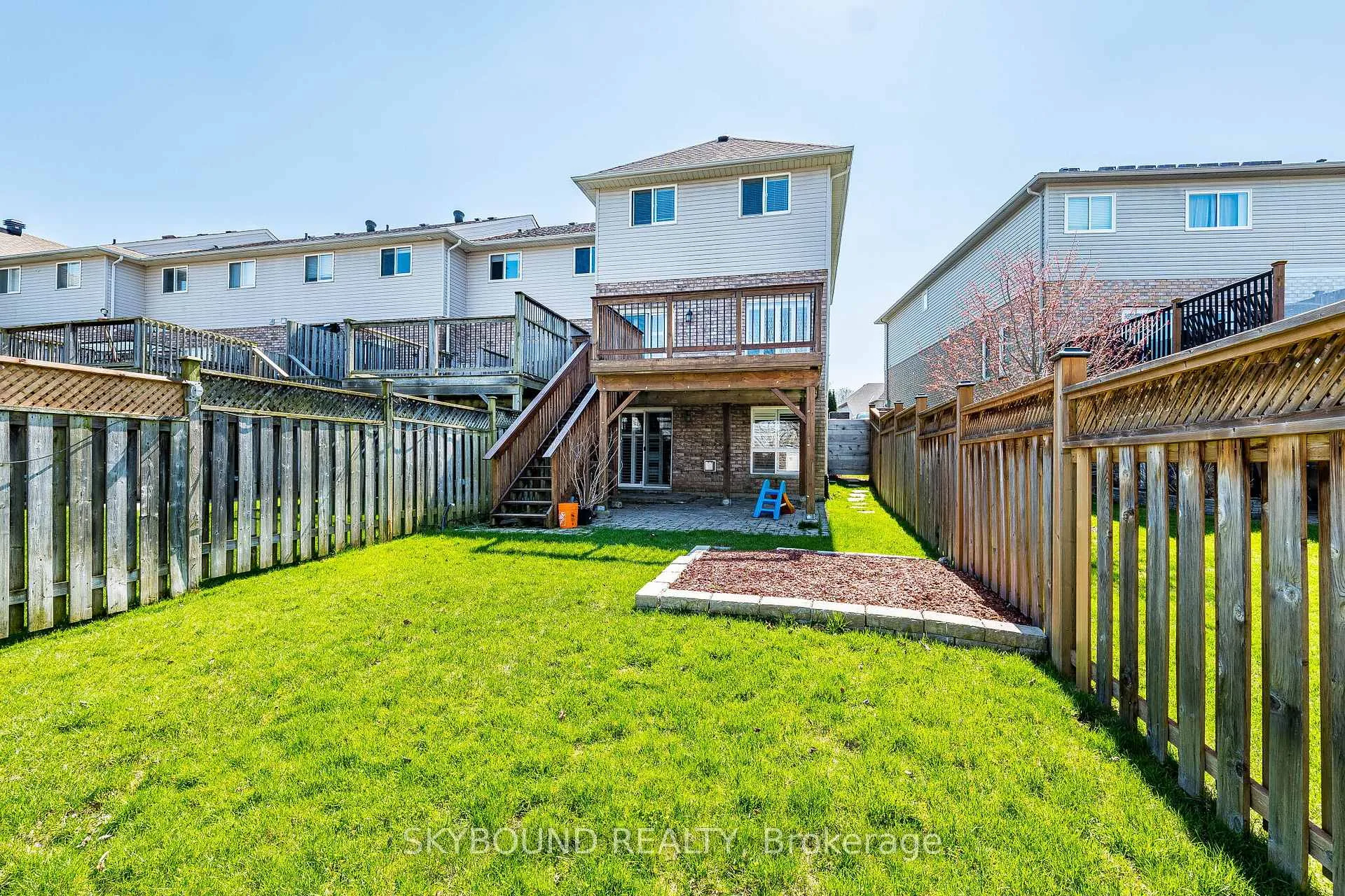 Photo 47 of 4073 Medland Drive, Burlington, Rose — HOMEH
