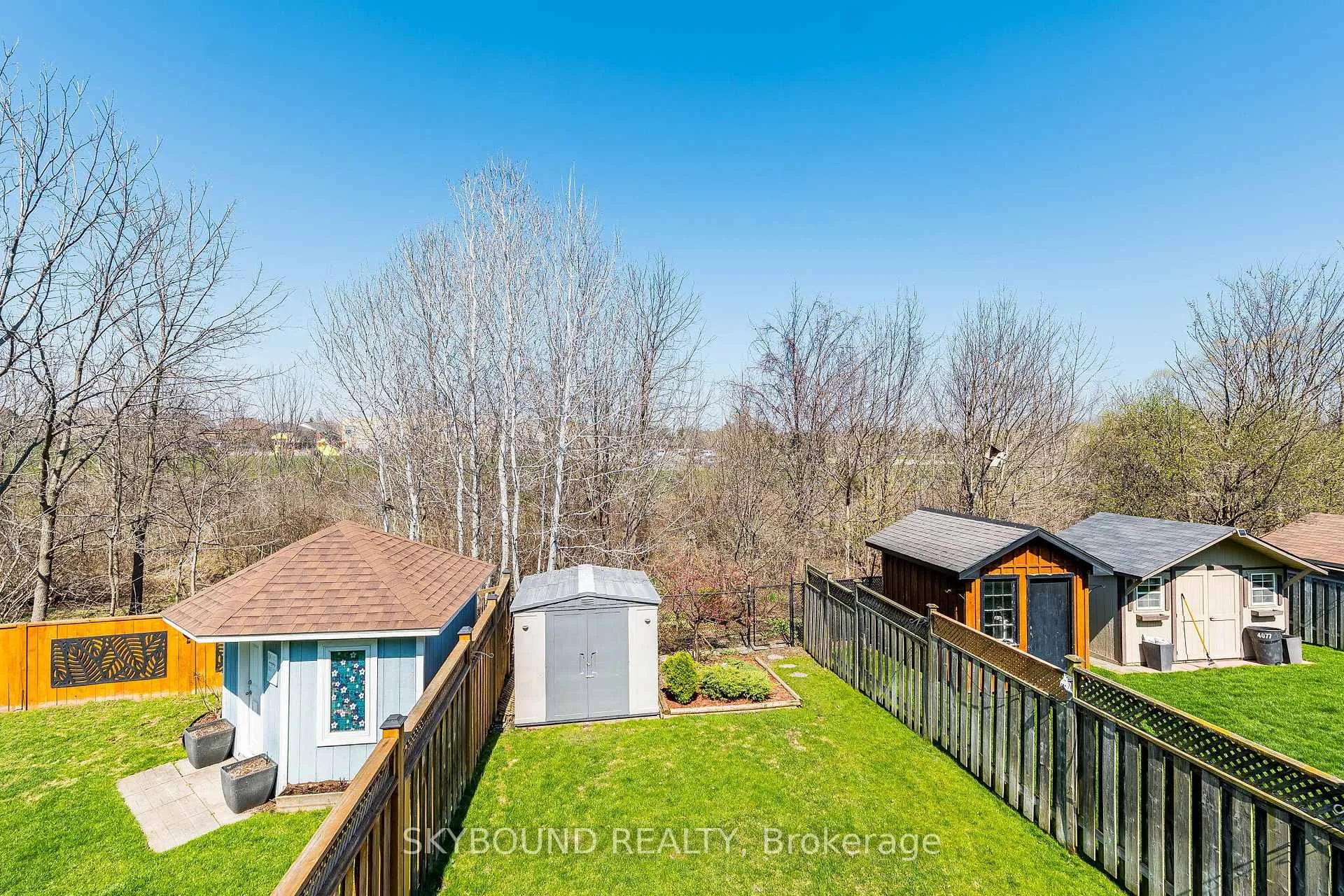 Photo 49 of 4073 Medland Drive, Burlington, Rose — HOMEH