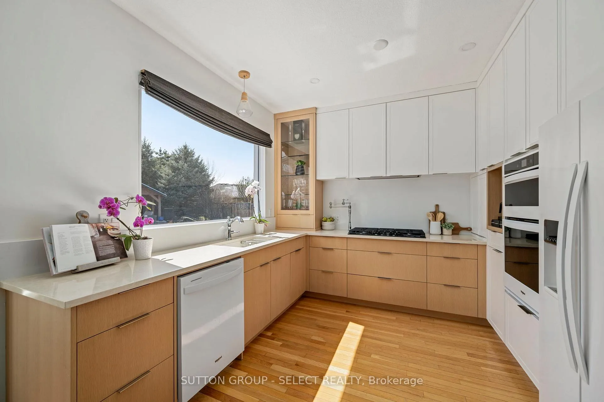 Photo 13 of 1433 Kirkpatrick Way, London, South A — HOMEH