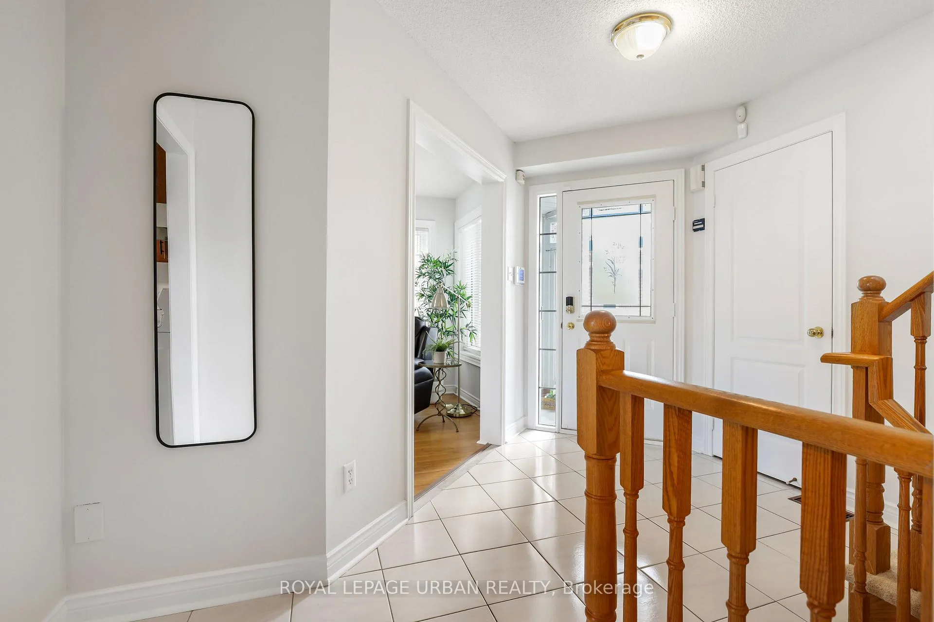 Photo 5 of 1505 Garland Crescent, Pickering, Amberlea — HOMEH