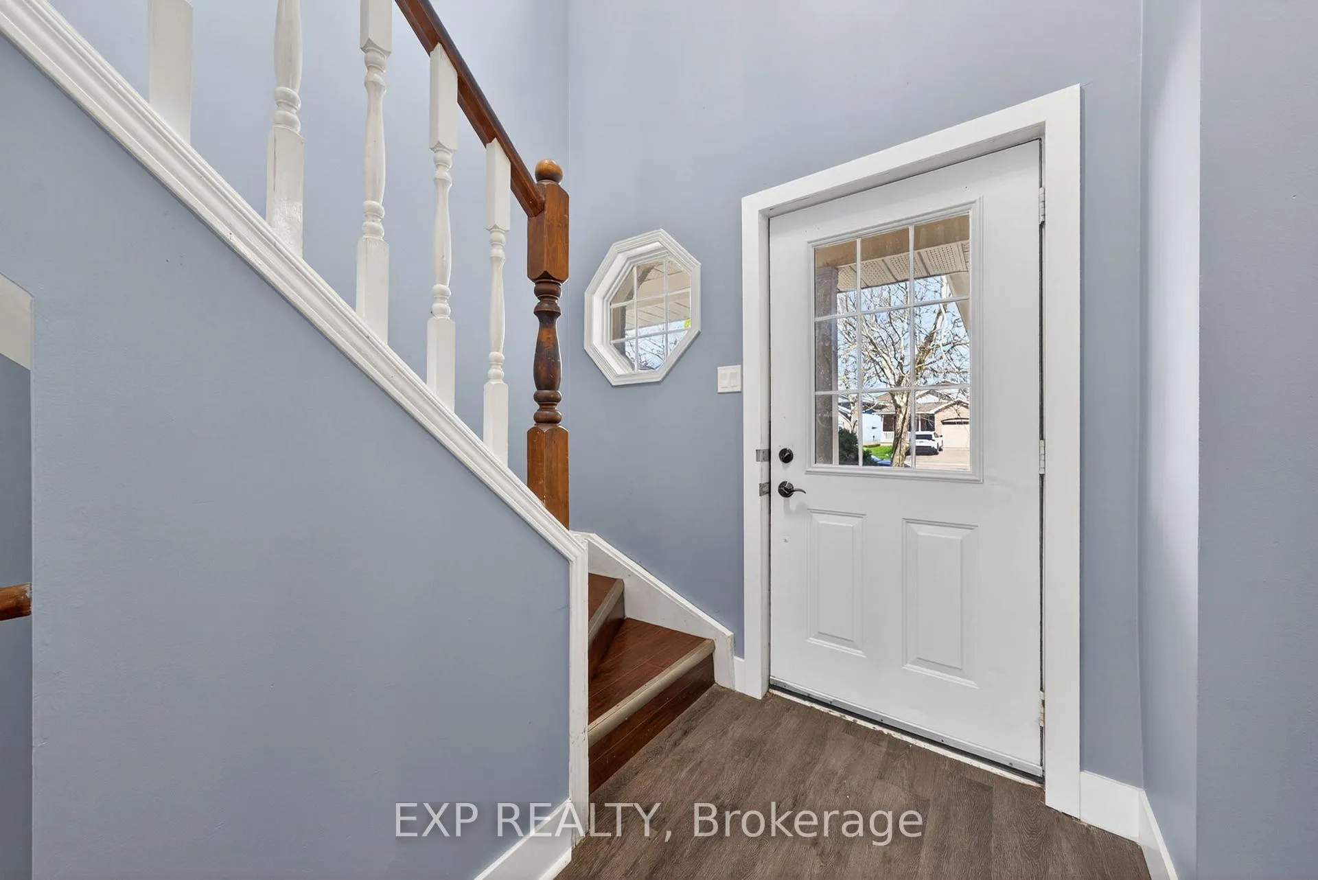 Photo 4 of 239 Fleming Drive, London, East D — HOMEH