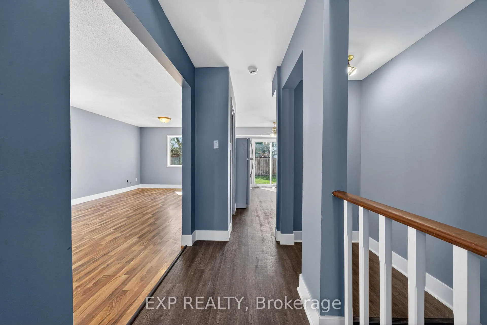 Photo 5 of 239 Fleming Drive, London, East D — HOMEH