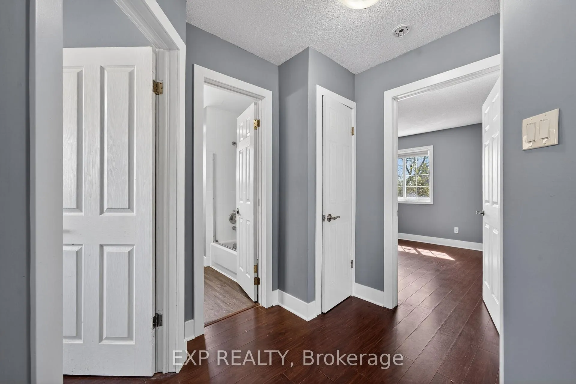 Photo 14 of 239 Fleming Drive, London, East D — HOMEH