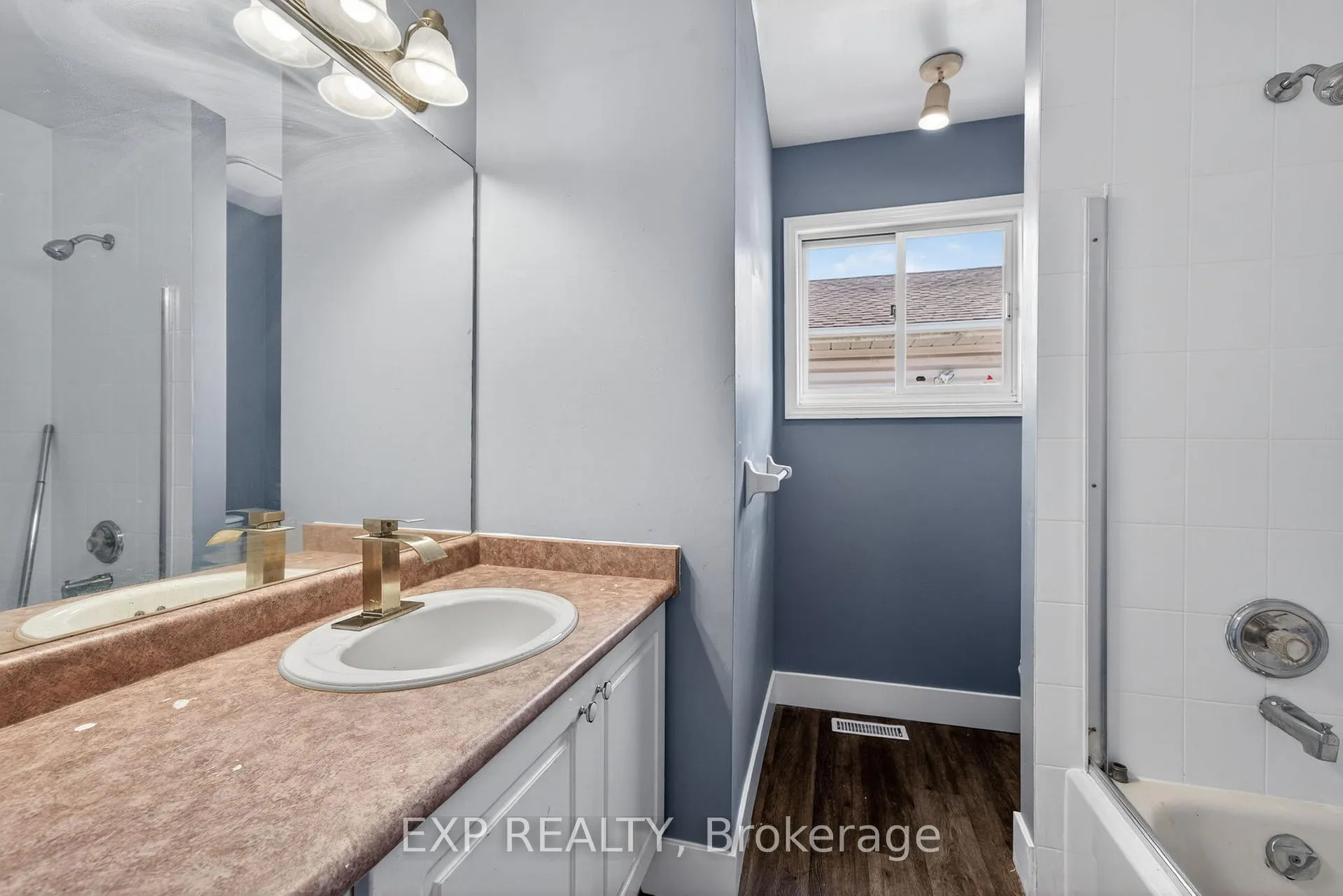 Photo 21 of 239 Fleming Drive, London, East D — HOMEH