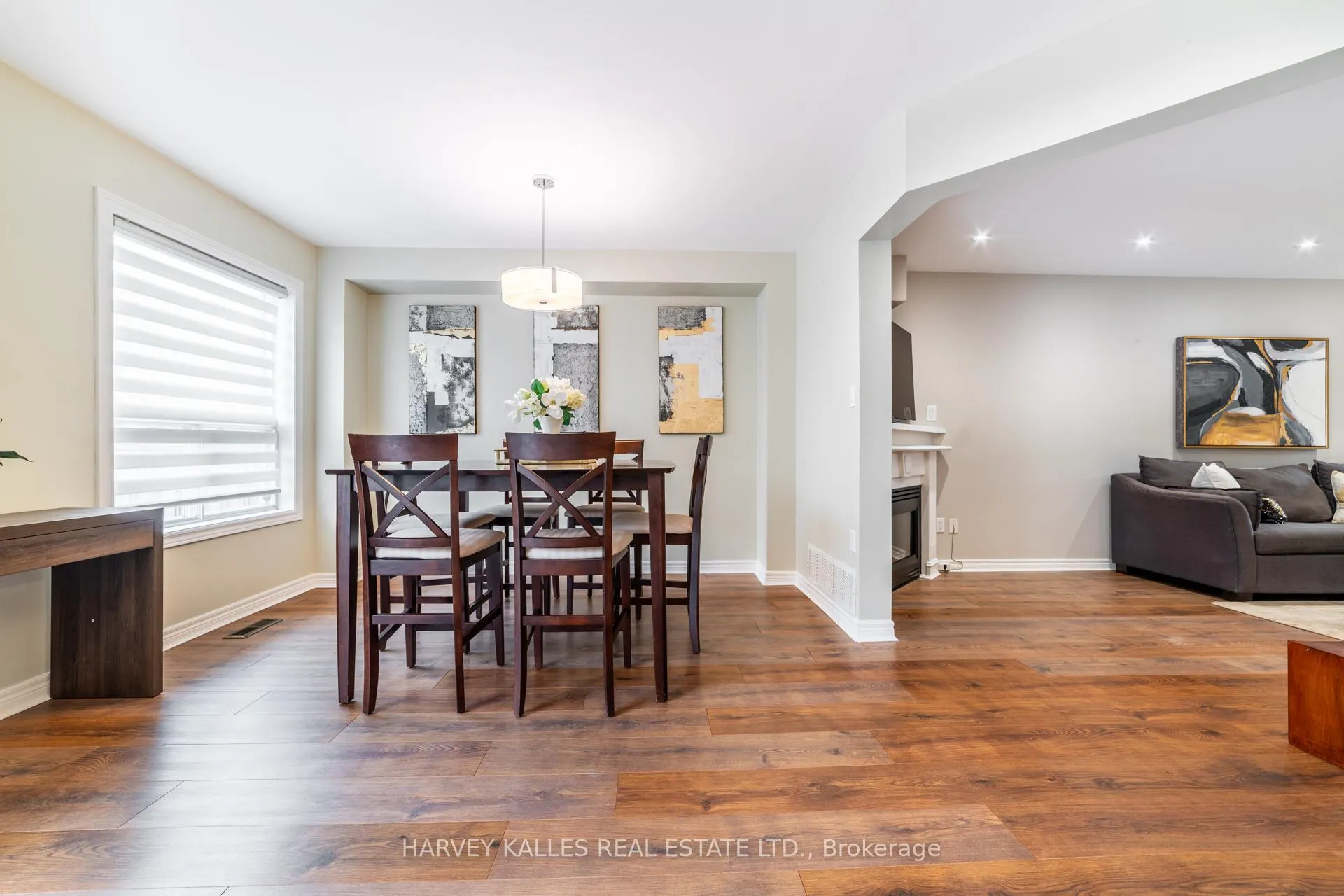 Photo 8 of 542 Leatherleaf Drive, Mississauga, Hurontario — HOMEH