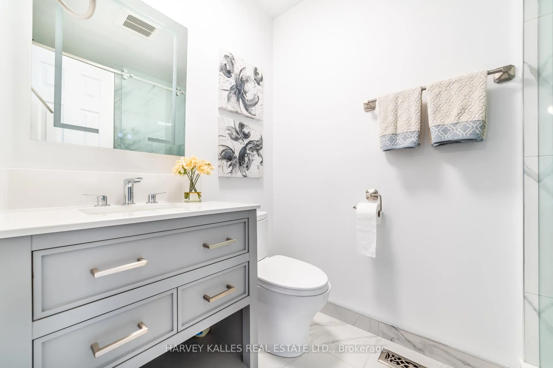 Photo 16 of 542 Leatherleaf Drive, Mississauga, Hurontario — HOMEH