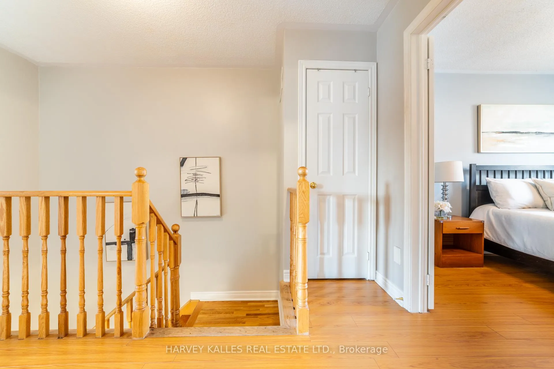 Photo 24 of 542 Leatherleaf Drive, Mississauga, Hurontario — HOMEH