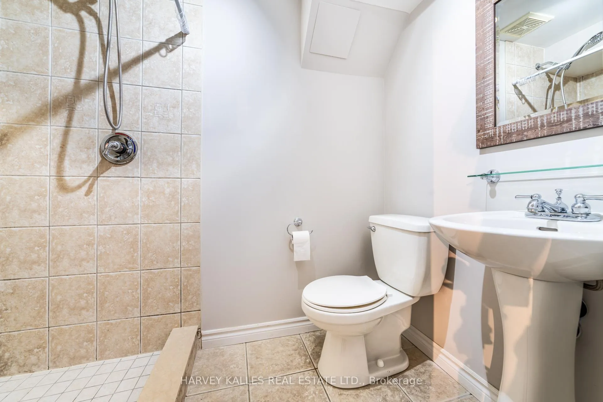 Photo 28 of 542 Leatherleaf Drive, Mississauga, Hurontario — HOMEH