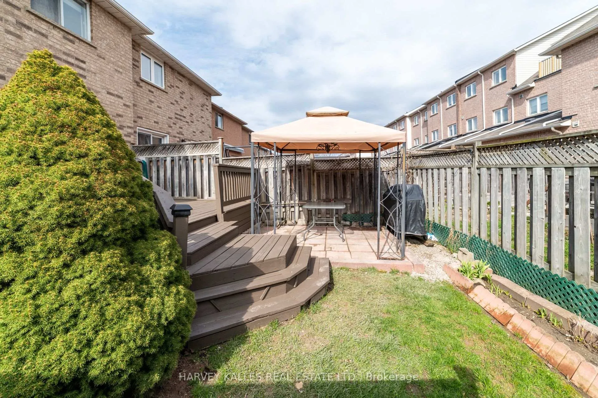 Photo 32 of 542 Leatherleaf Drive, Mississauga, Hurontario — HOMEH