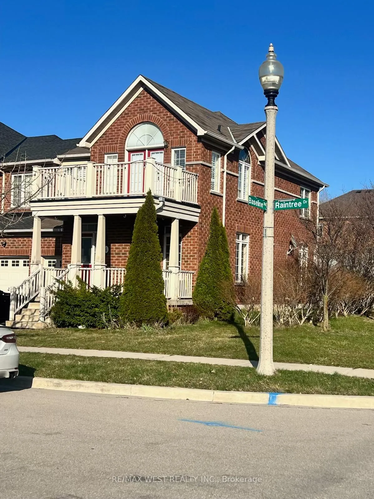 Photo 1 of 4 Raintree Drive, Hamilton, Stoney Creek — HOMEH