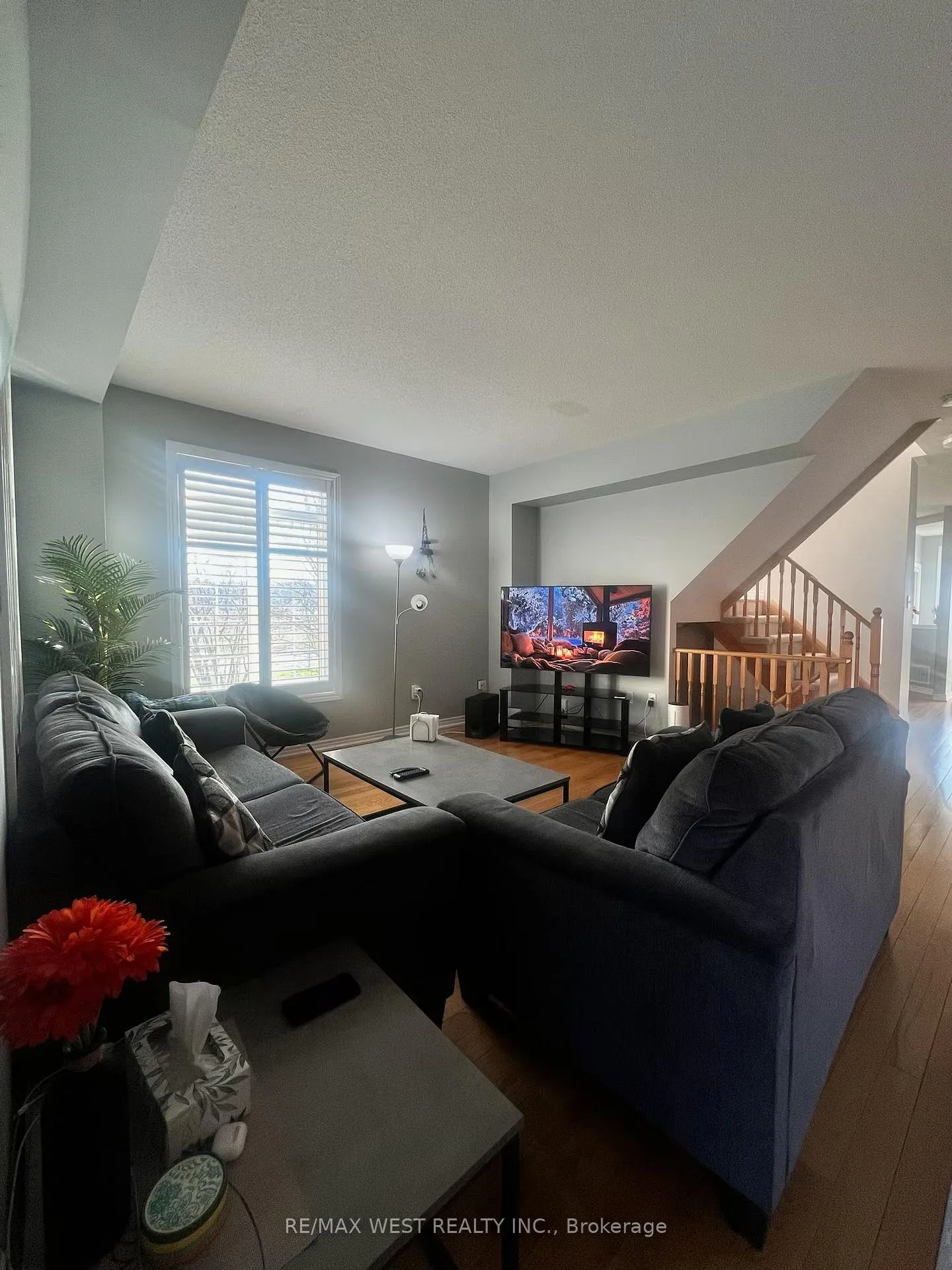 Photo 4 of 4 Raintree Drive, Hamilton, Stoney Creek — HOMEH