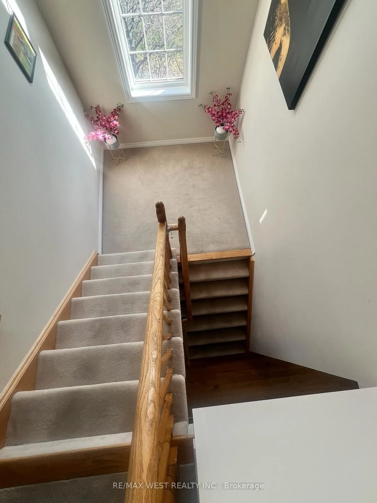 Photo 10 of 4 Raintree Drive, Hamilton, Stoney Creek — HOMEH