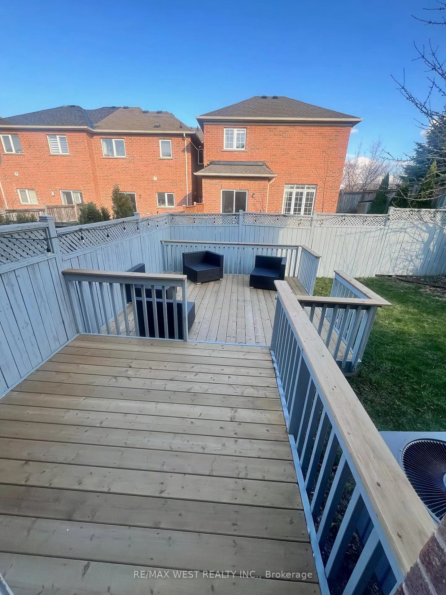 Photo 13 of 4 Raintree Drive, Hamilton, Stoney Creek — HOMEH