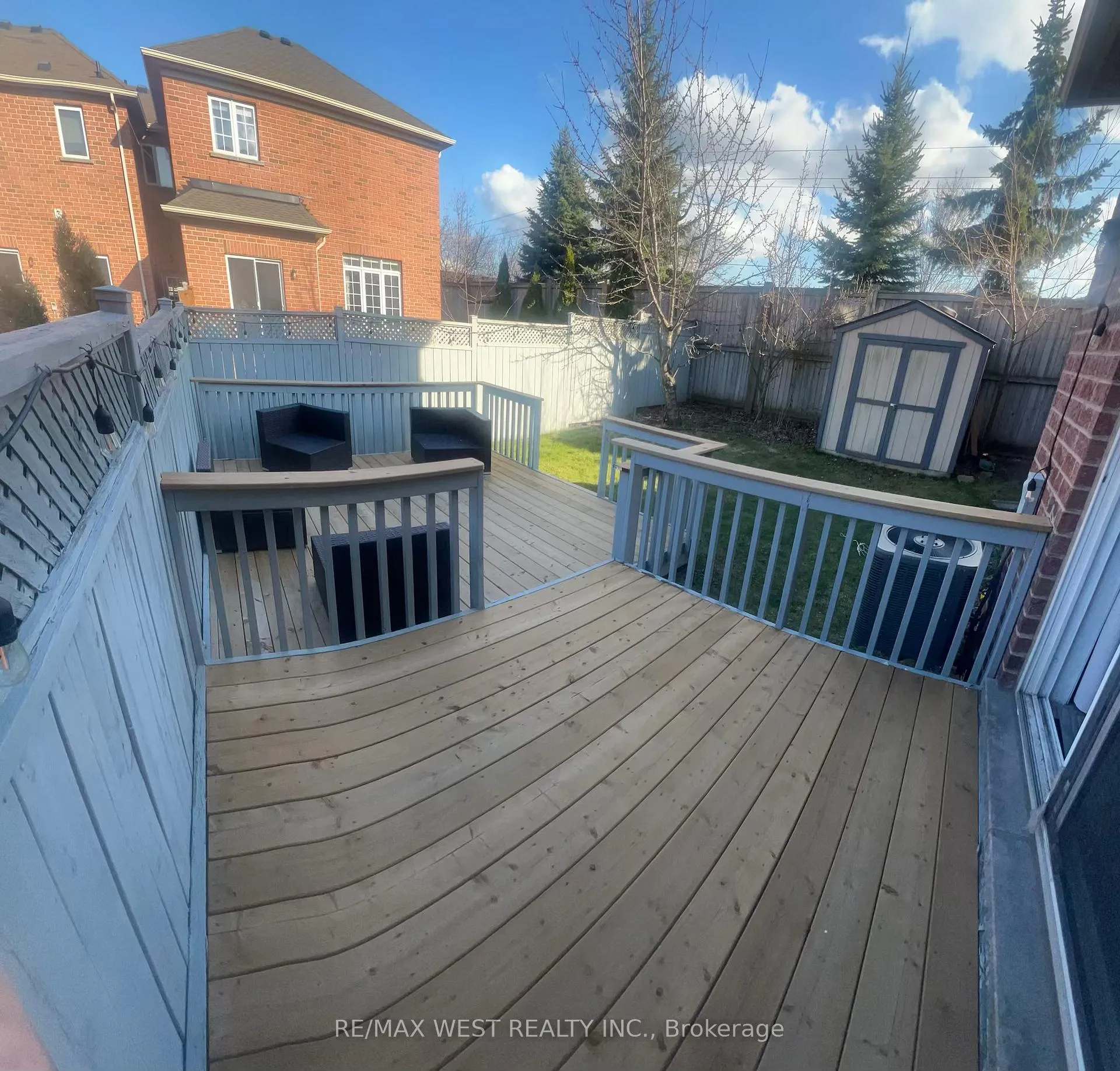 Photo 14 of 4 Raintree Drive, Hamilton, Stoney Creek — HOMEH