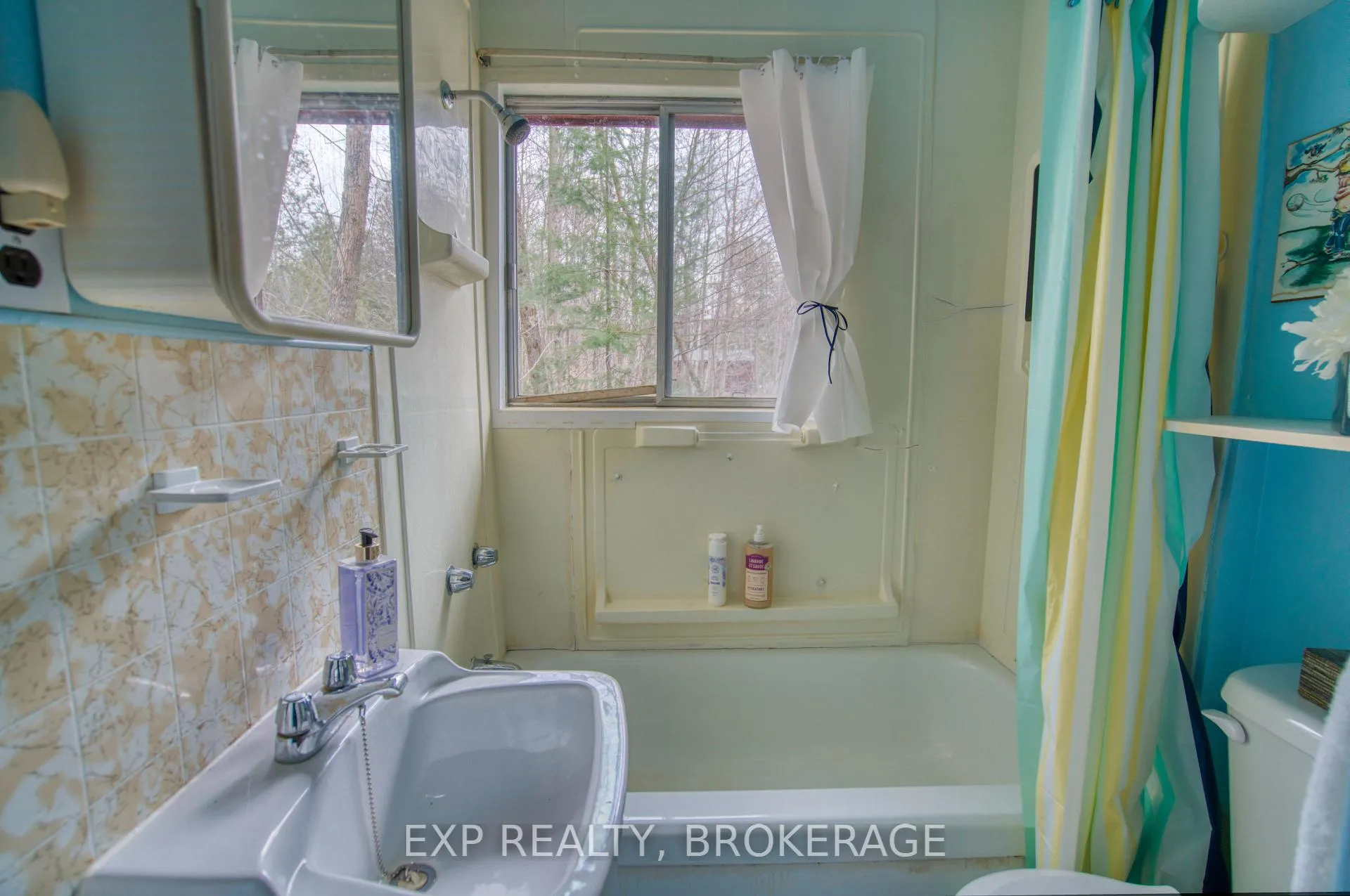 Photo 14 of 1027 Rudy Lane, Frontenac, Frontenac Centre — HOMEH