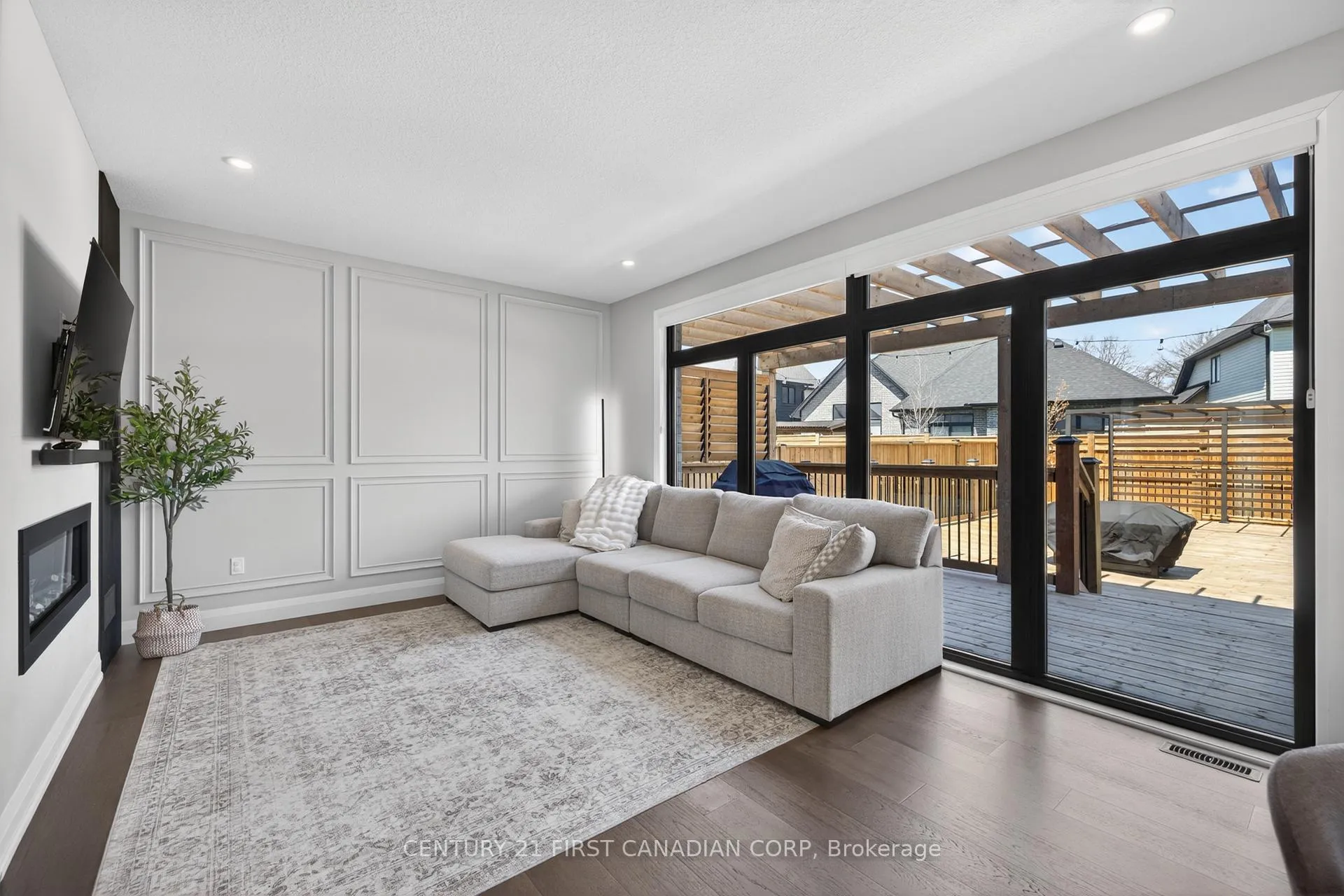 Photo 9 of 54 Aspen Circle, Thames Centre, Rural Thames Centre — HOMEH