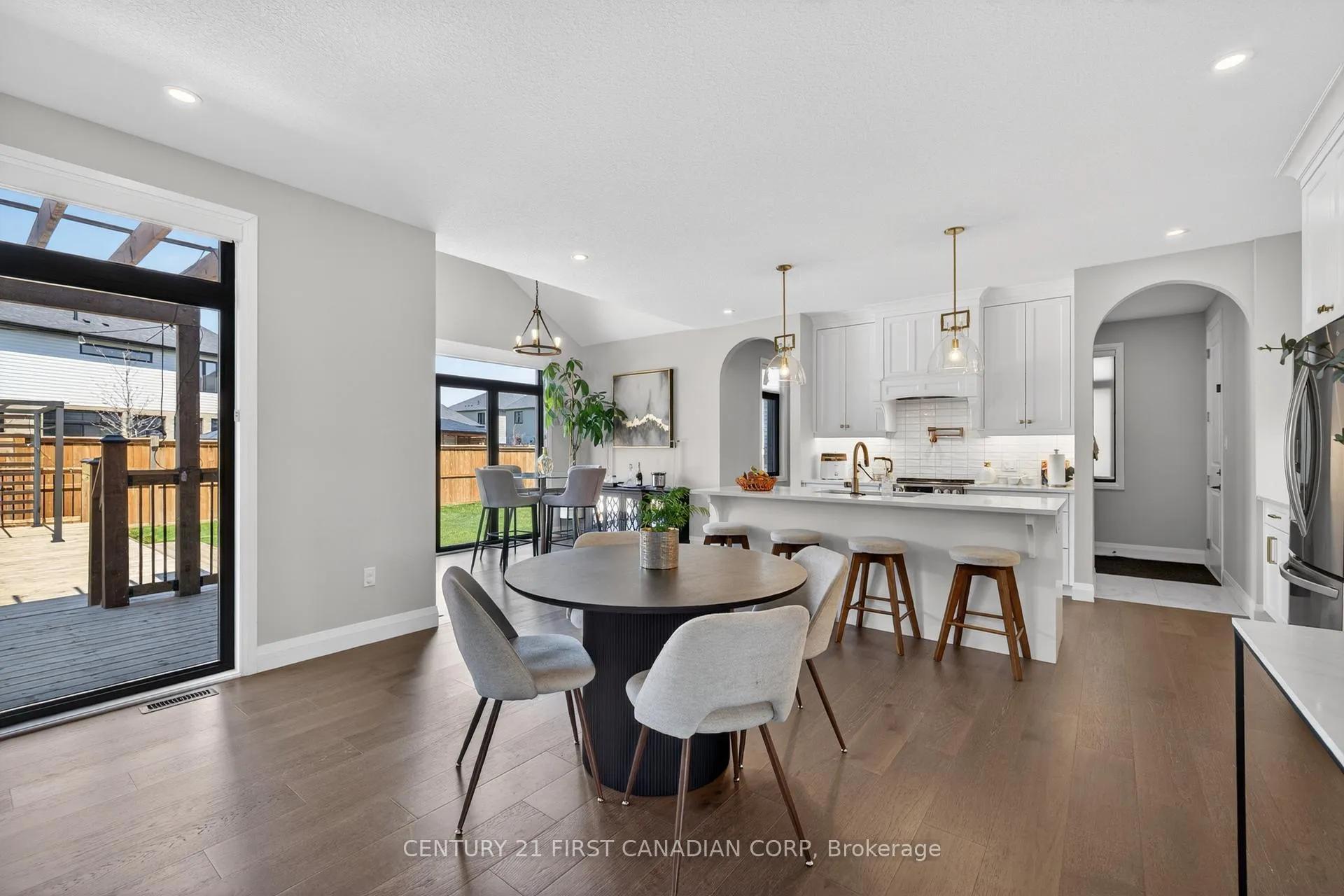 Photo 13 of 54 Aspen Circle, Thames Centre, Rural Thames Centre — HOMEH