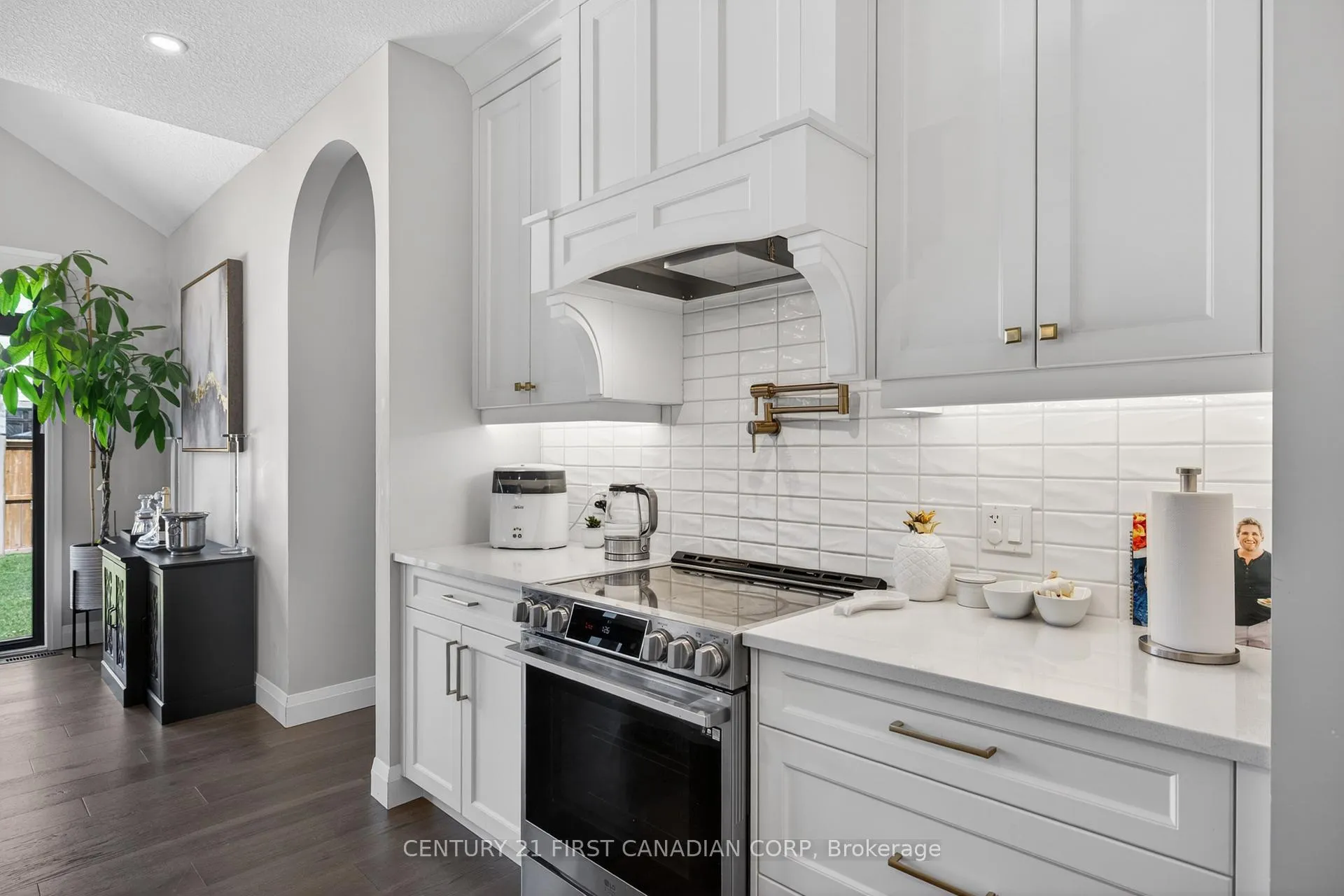 Photo 17 of 54 Aspen Circle, Thames Centre, Rural Thames Centre — HOMEH
