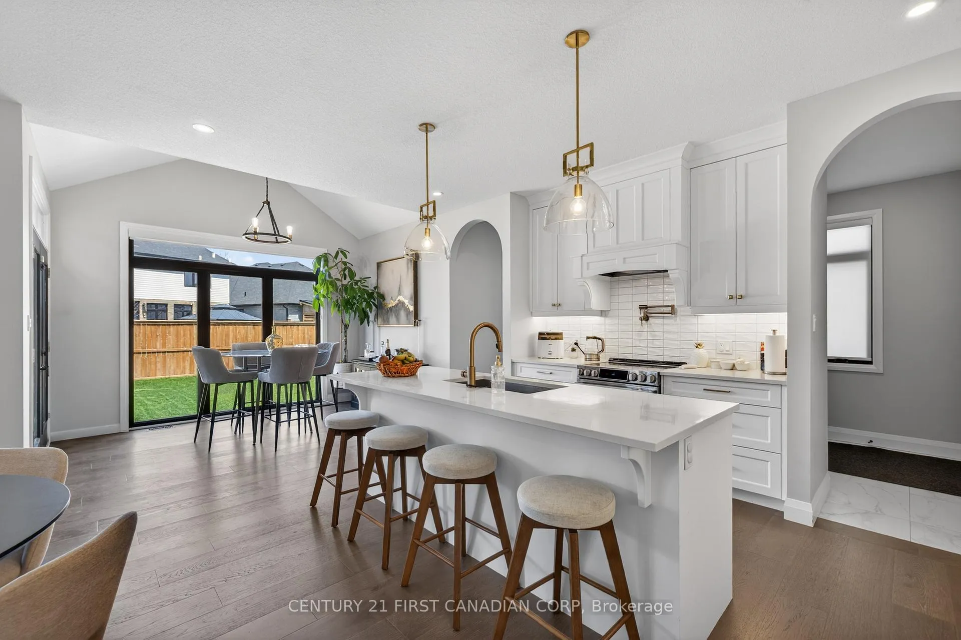 Photo 21 of 54 Aspen Circle, Thames Centre, Rural Thames Centre — HOMEH