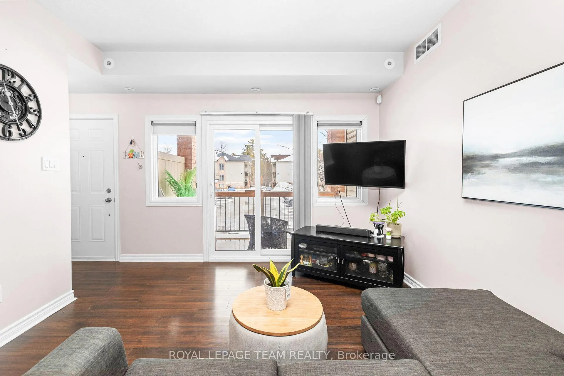Photo 6 of Unit E, 1103 Stittsville Main Street E, Ottawa, Stittsville (North) — HOMEH
