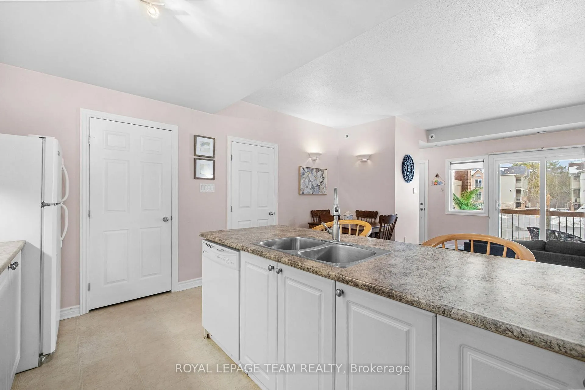 Photo 14 of Unit E, 1103 Stittsville Main Street E, Ottawa, Stittsville (North) — HOMEH